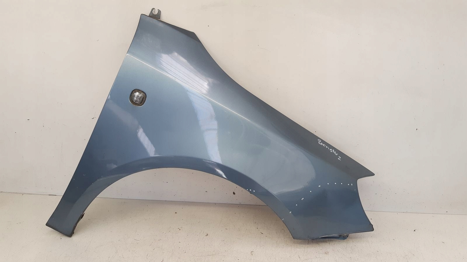 fender right front front Skoda Roomster 1,2 12V 9154