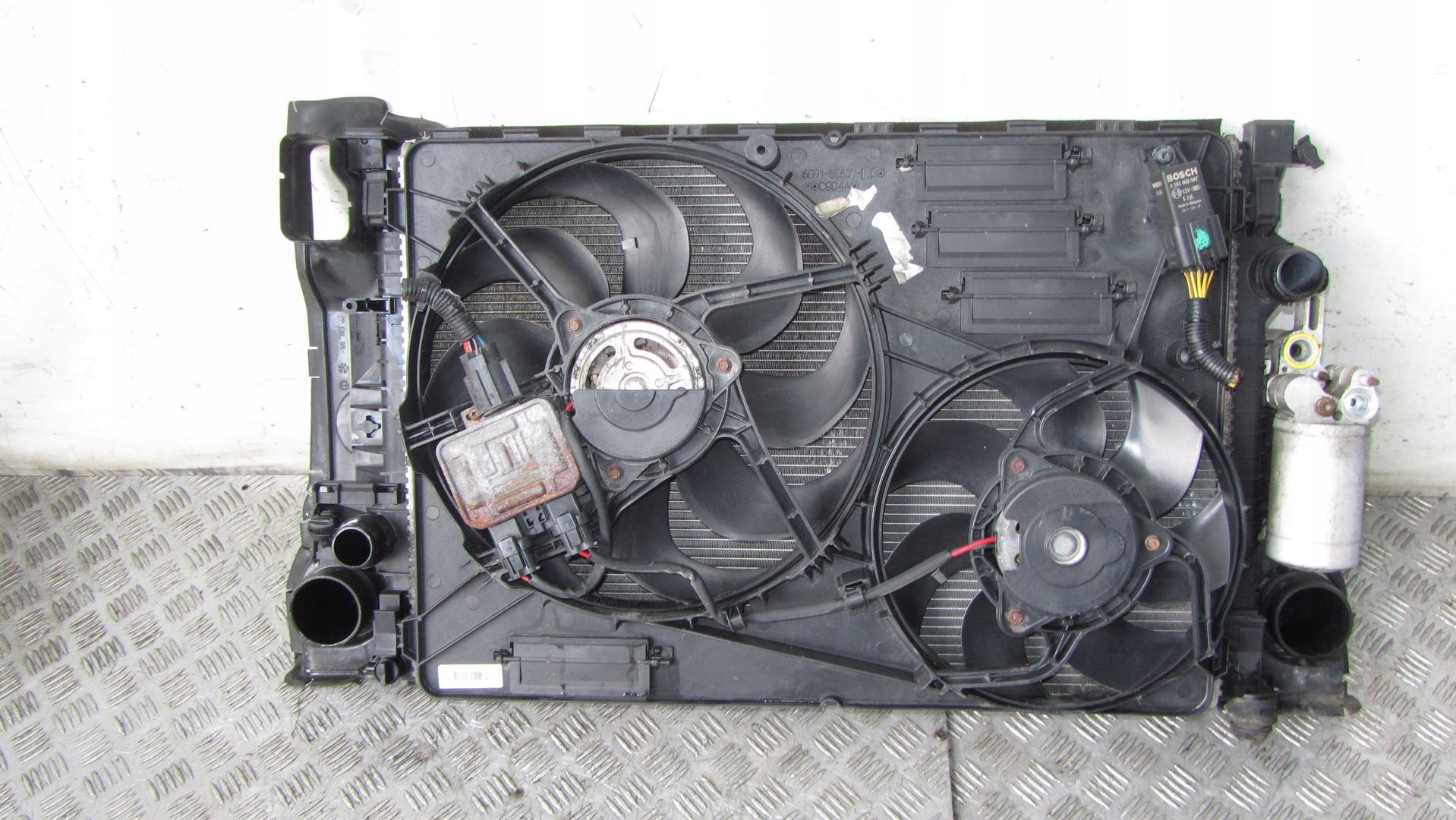 VOLVO XC60 2.4 WENTYLATORY CHŁODNICY CHŁODNICE KPL