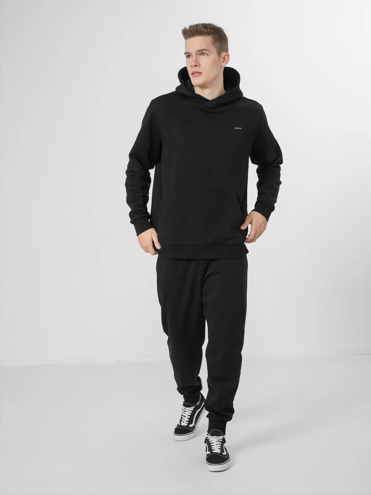 SPODNIE DRESOWE MĘSKIE OUTHORN BAWEŁNA AW22M024 Wzór dominujący bez wzoru