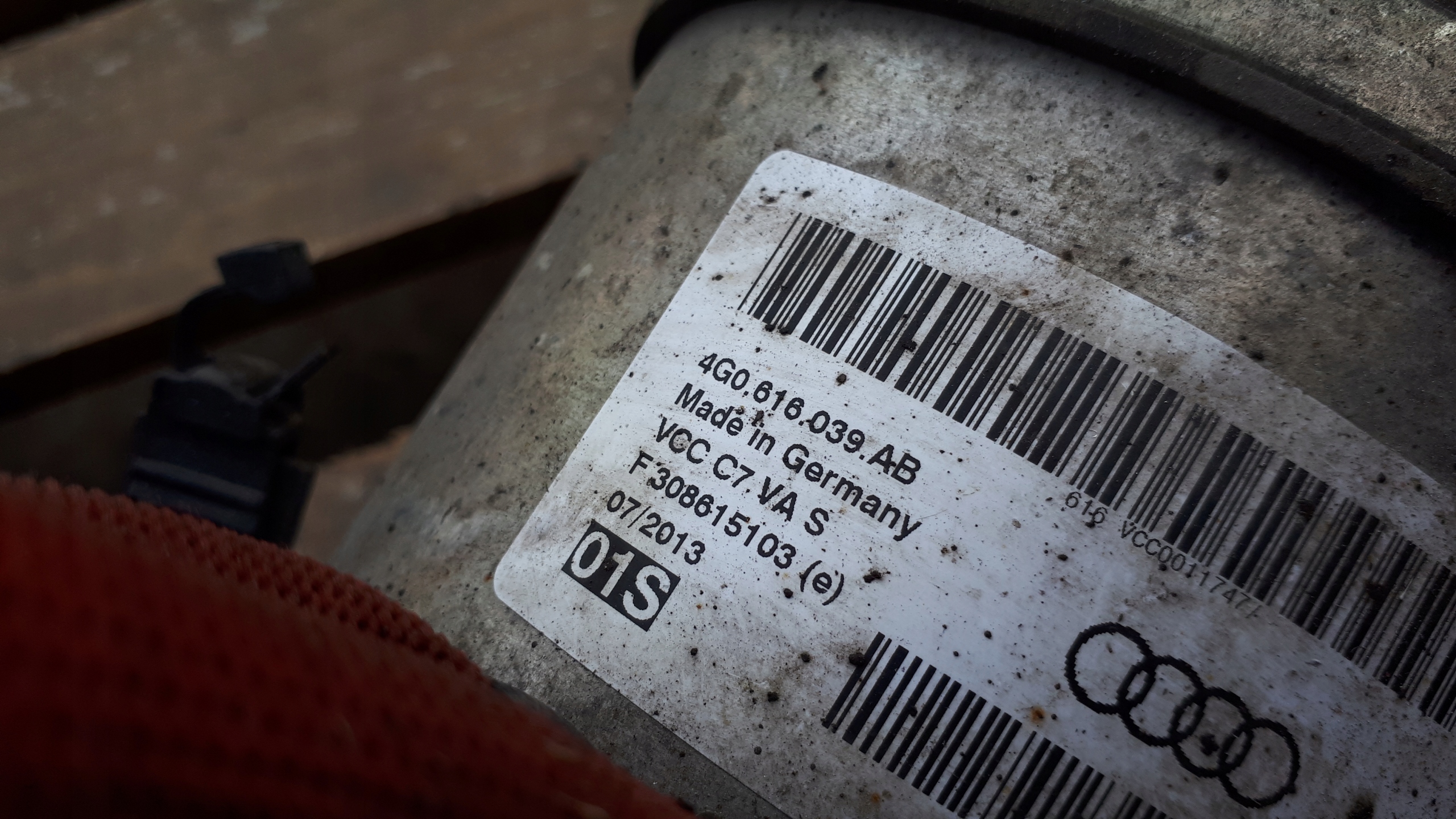 S7 4G A7 shock absorber right front 4.0 TFSI S6 A6 C7