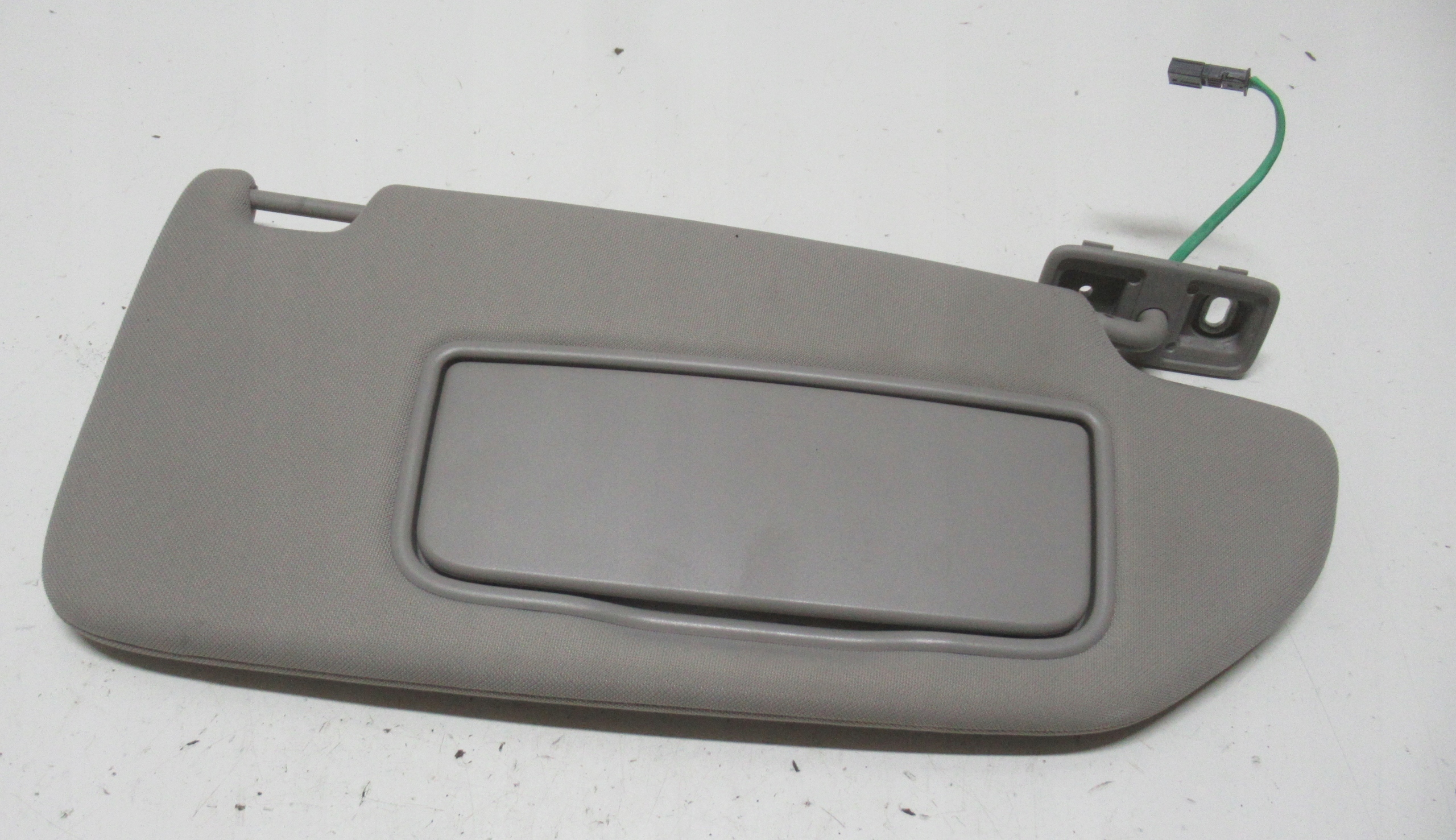 VOLVO V70 09R Blende Abdeckung PRZECIWSLONECZNA rechts