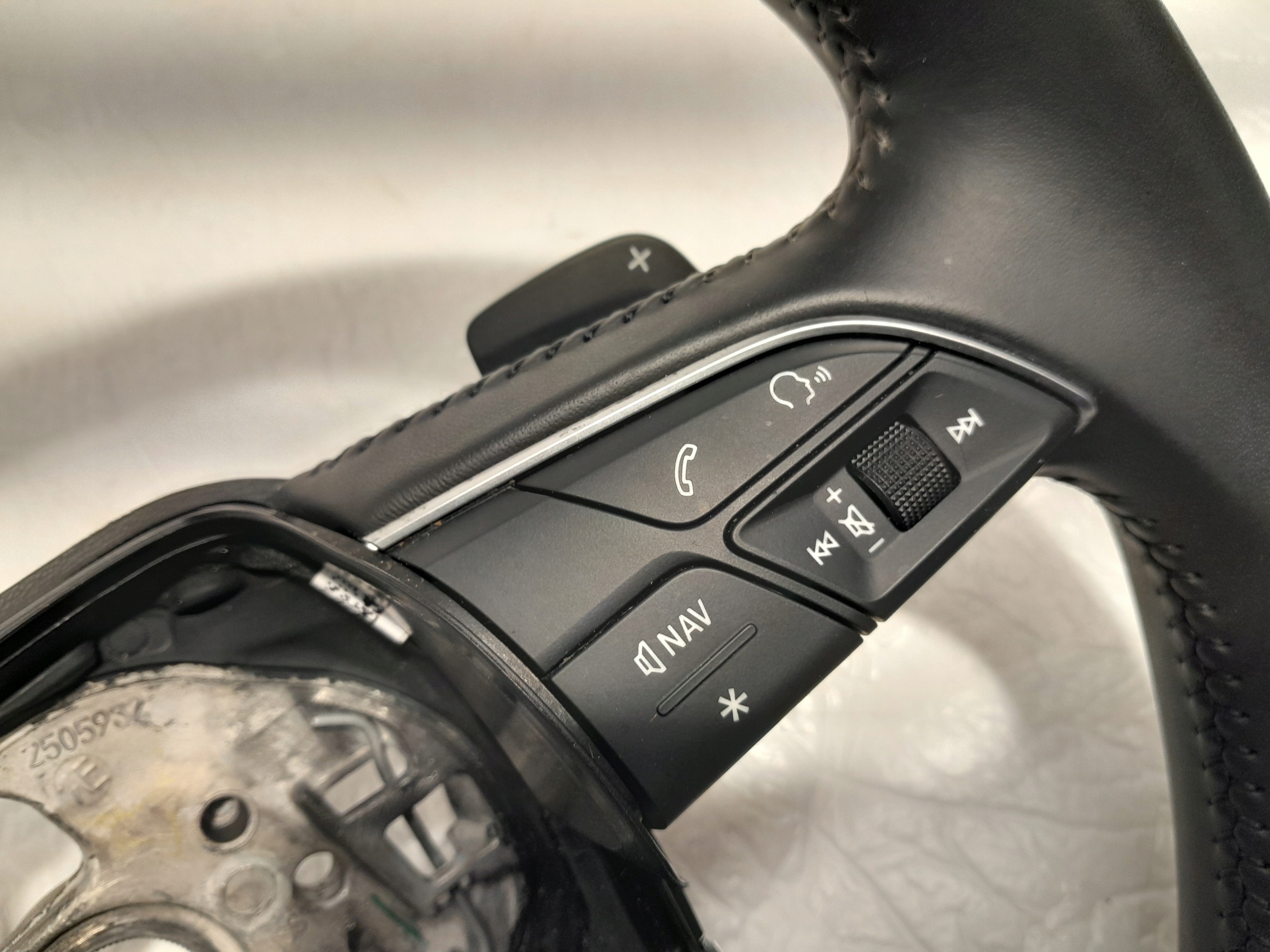AUDI Q5 80A volante MULTIFUNKCYJNA SKORZANA DEVIO LUCI DEVIO 80A419091BC