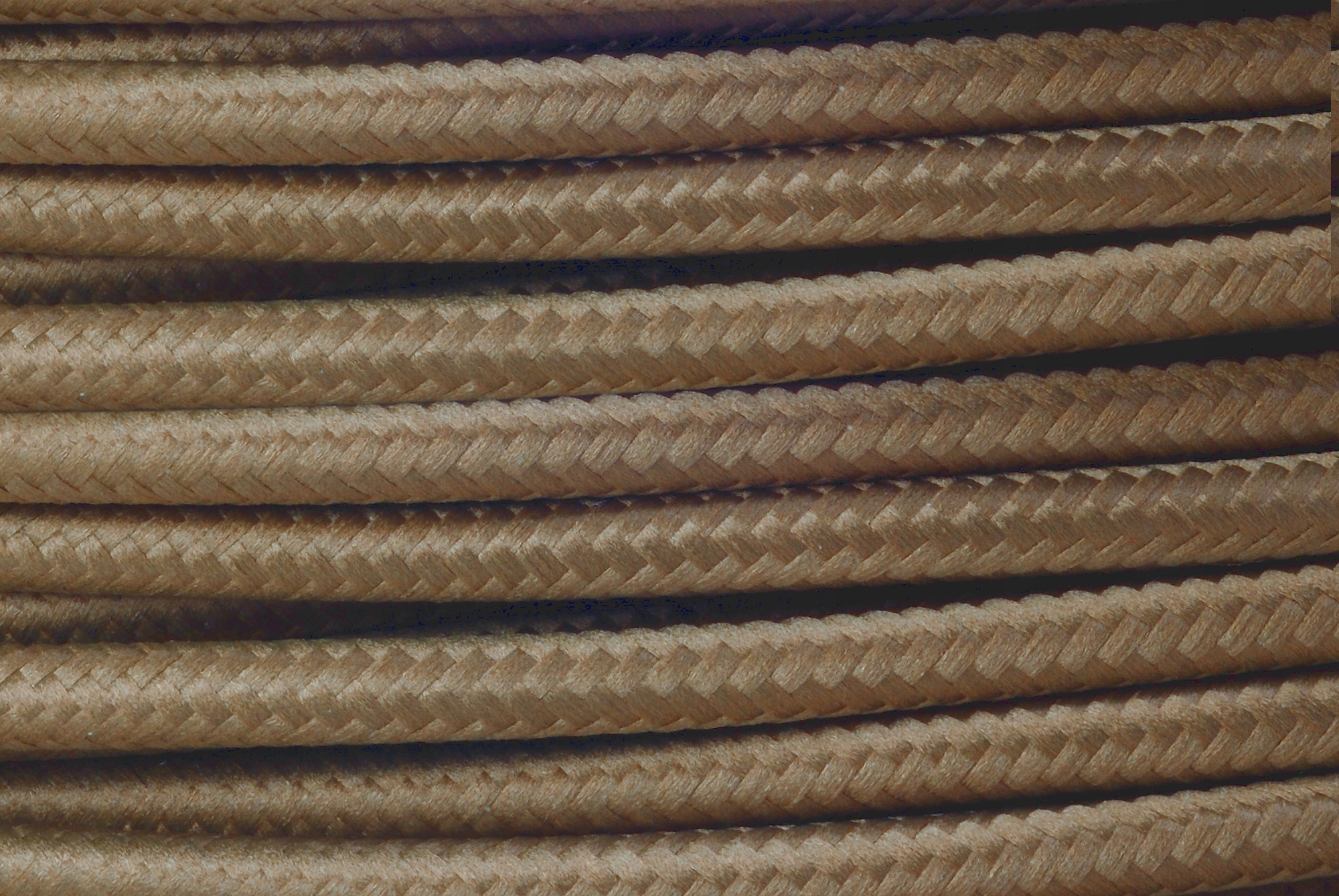 

brązowy kabel przewód w oplocie loft retro pająk