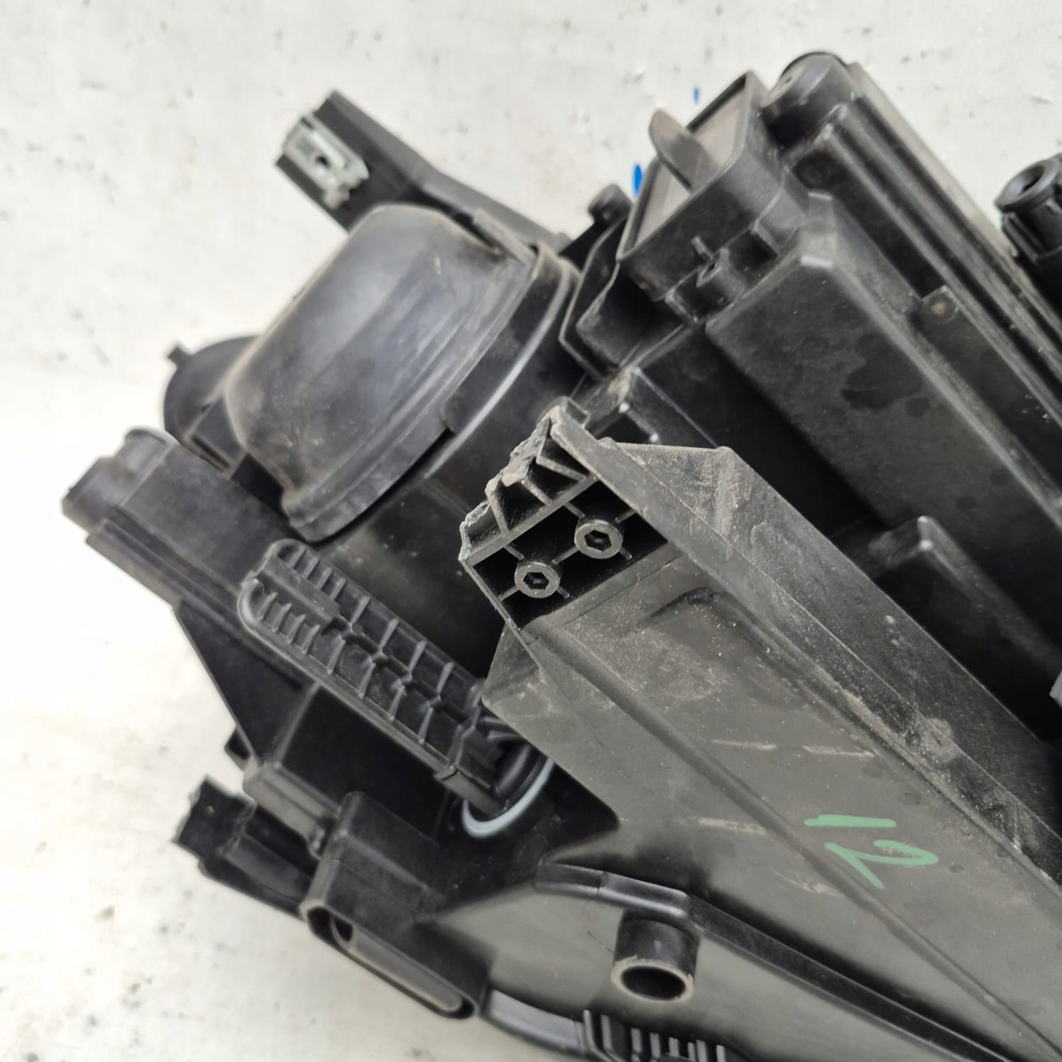 VW TOURAN 5TA 5TB 15- light left front front ZWYKLA 5TB941005C