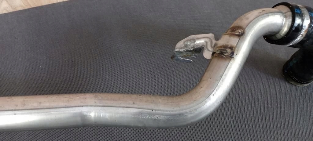 MERCEDES A-KLASA W176 RURA WLEW ZBIORNIKA PALIWA A2464701420 Typ samochodu Samochody osobowe