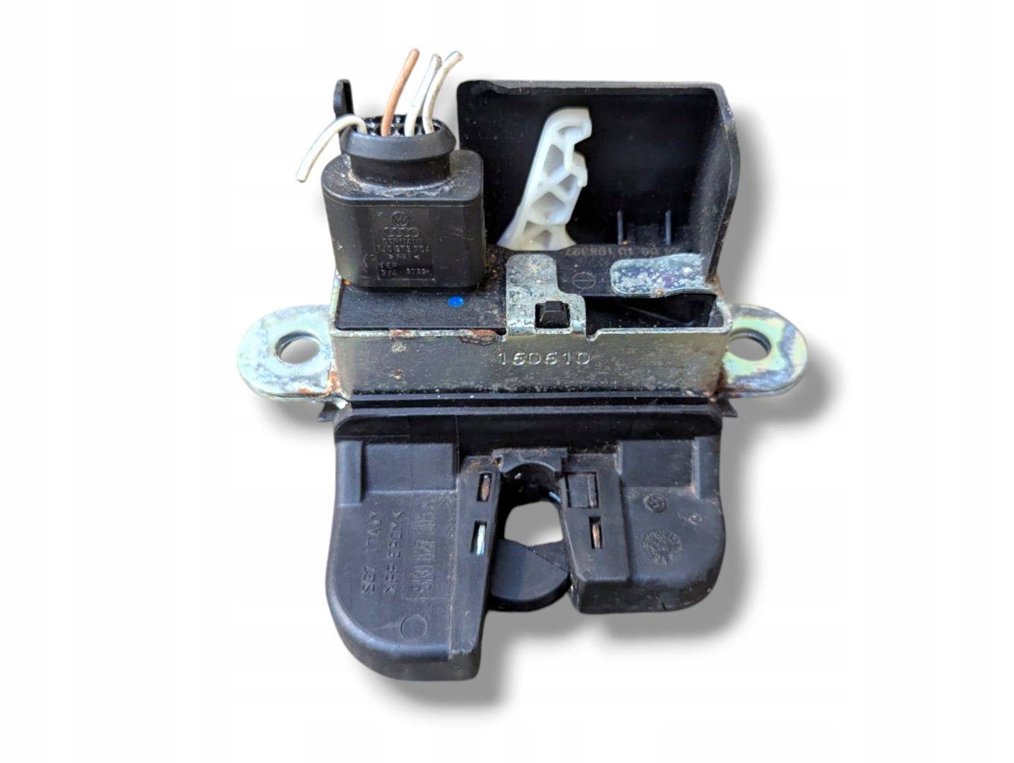 lock bonnet boot Volkswagen Golf 6 2010 5K0827505A