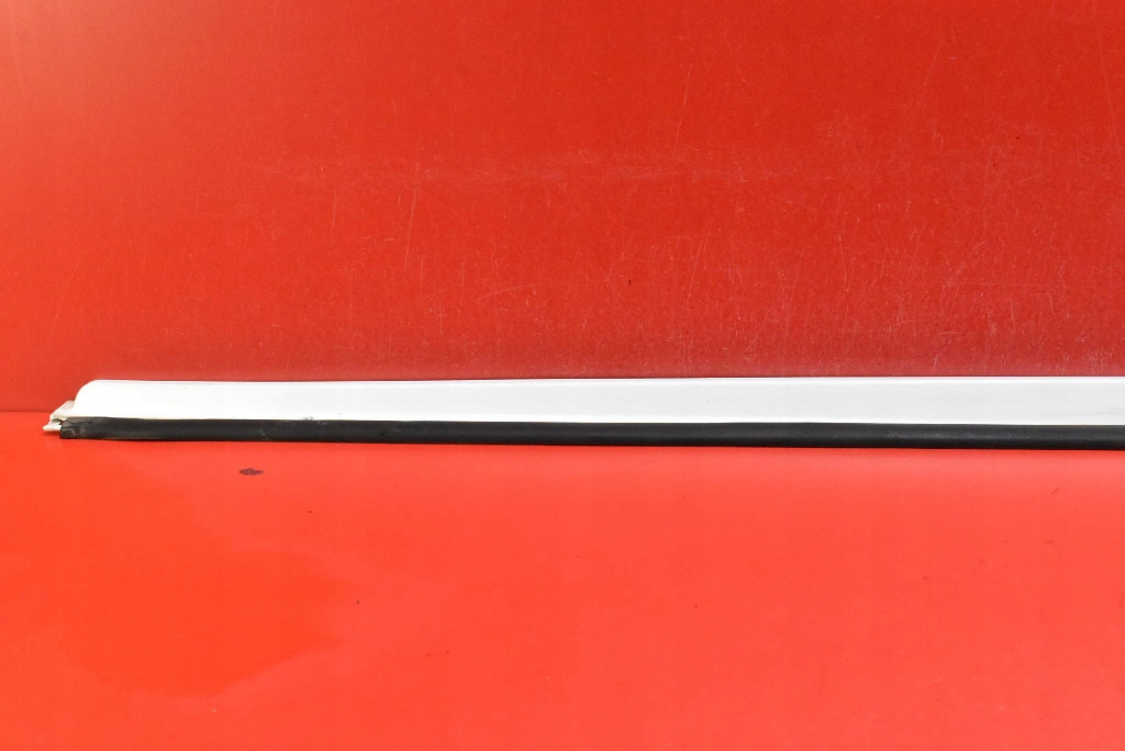 moulding threshold right 1012217-00-F TESLA MODEL S PERFORMANCE 12-20