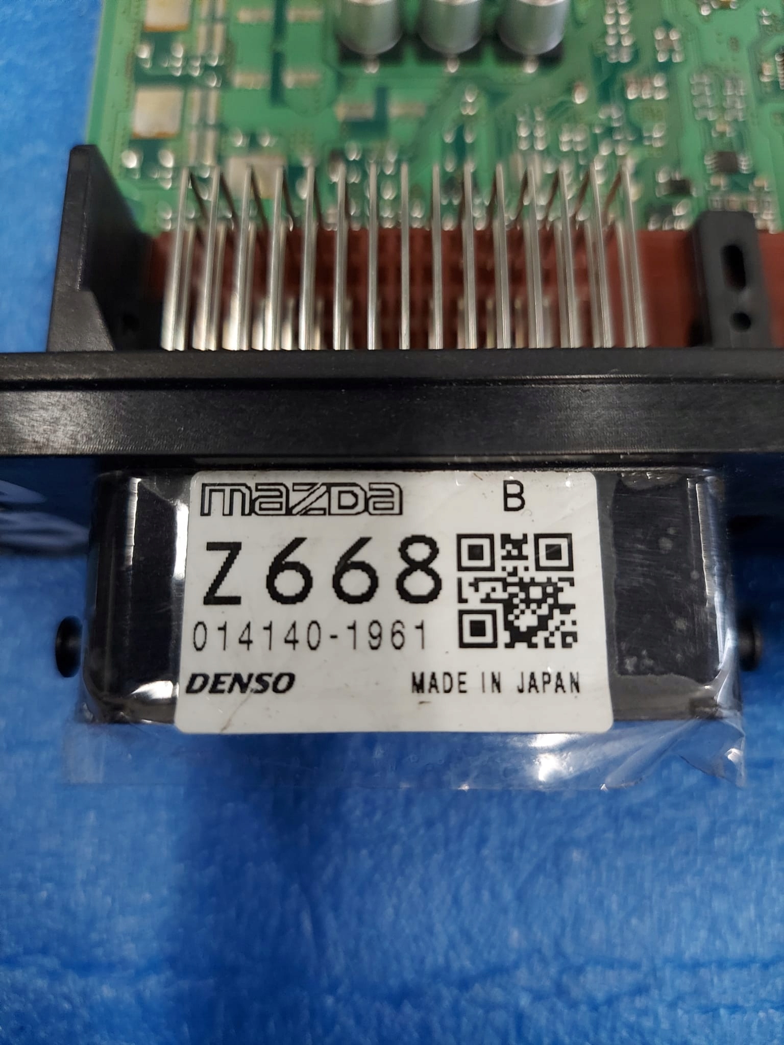 control unit of the engine MAZDA 3 1.3 B Z668