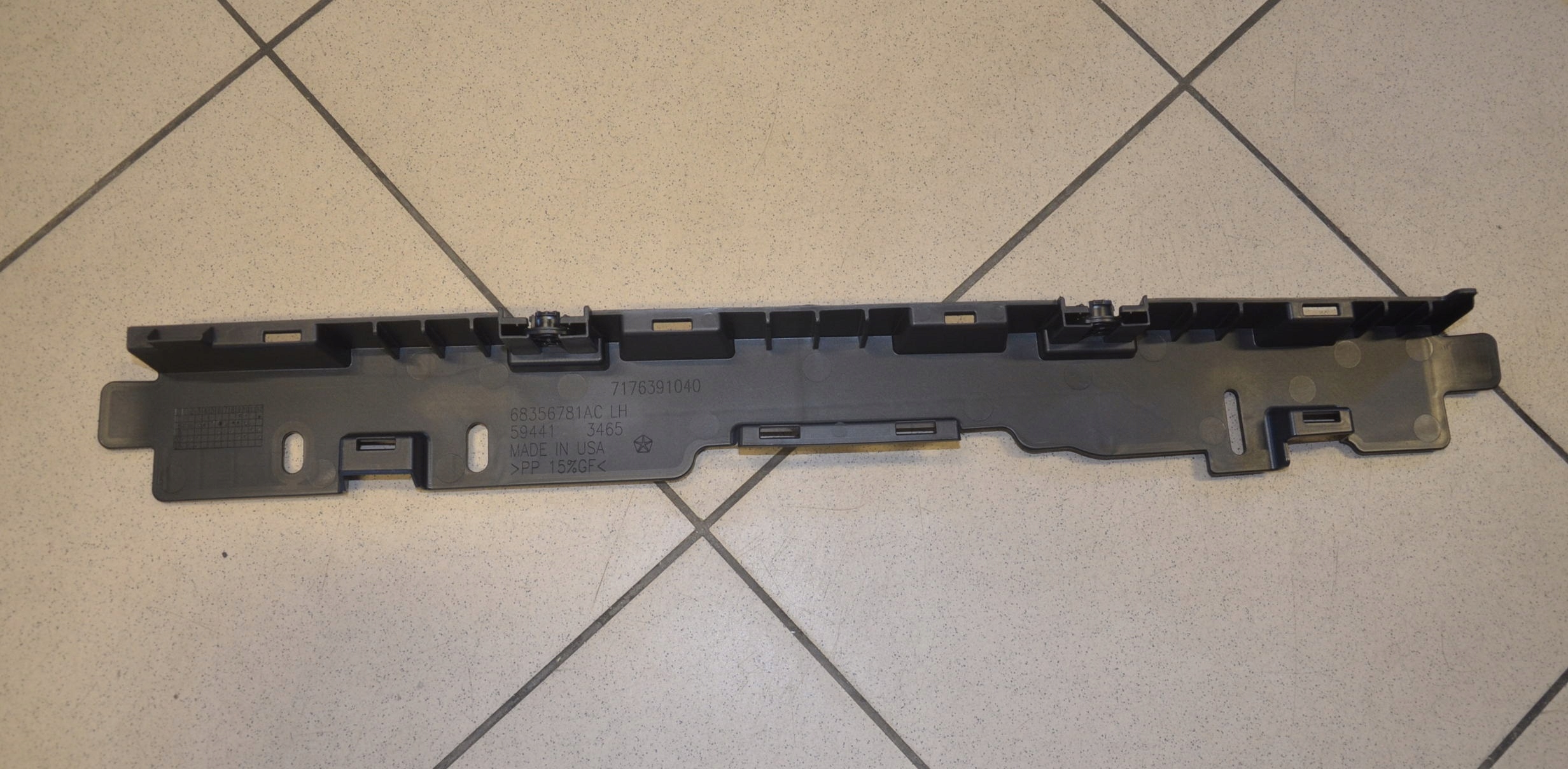 68356781AC - Корыто проводки левый нижний передний Wrangler JL