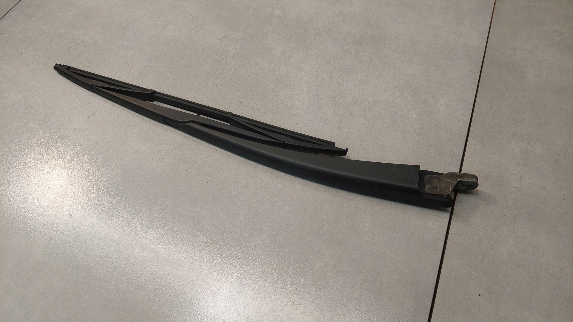 wischerarm heck MAZDA 3 1.6 MZ-CD
