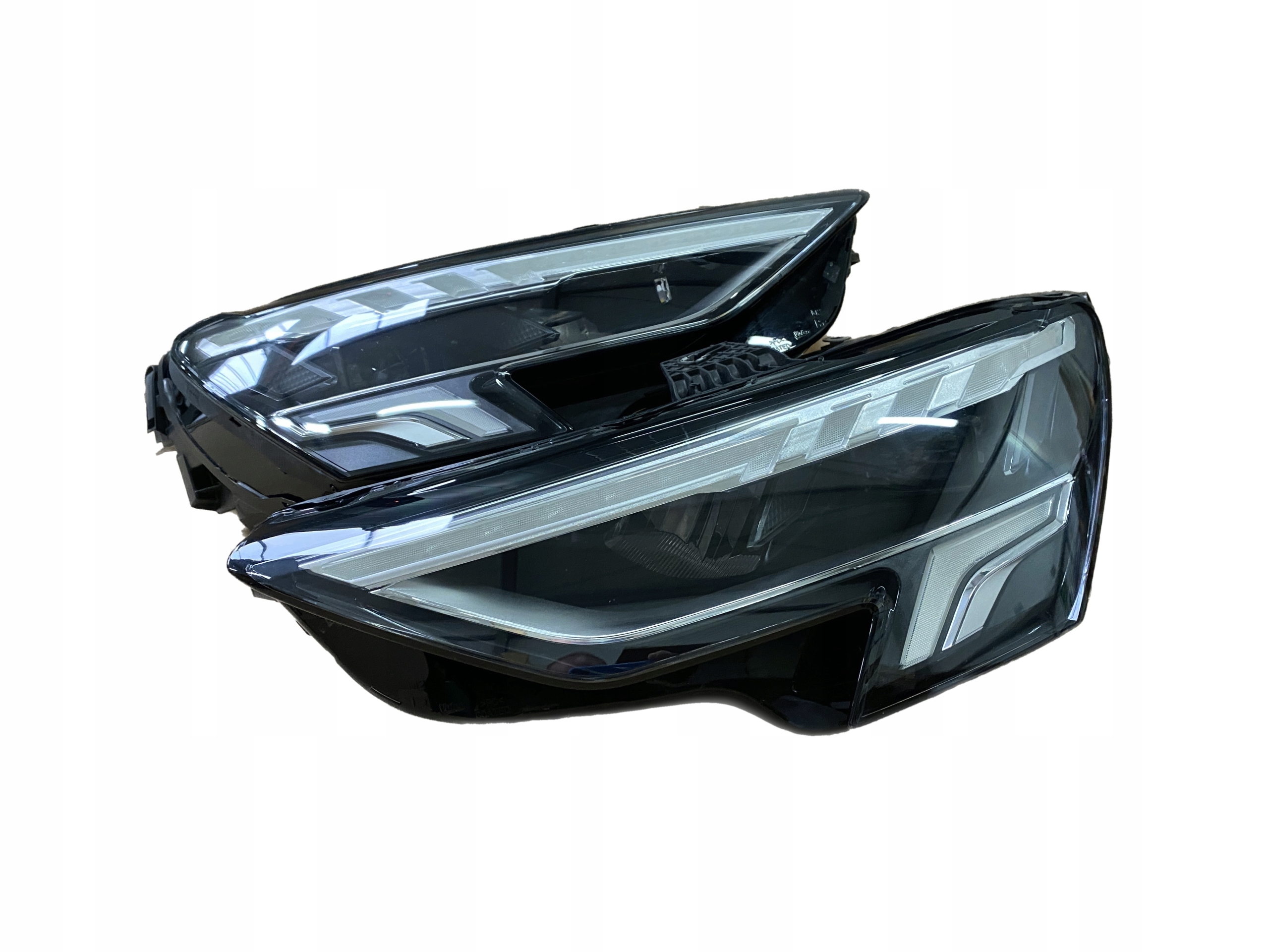 AUDI A3 8Y LAMPY FULL LED 8Y0941033