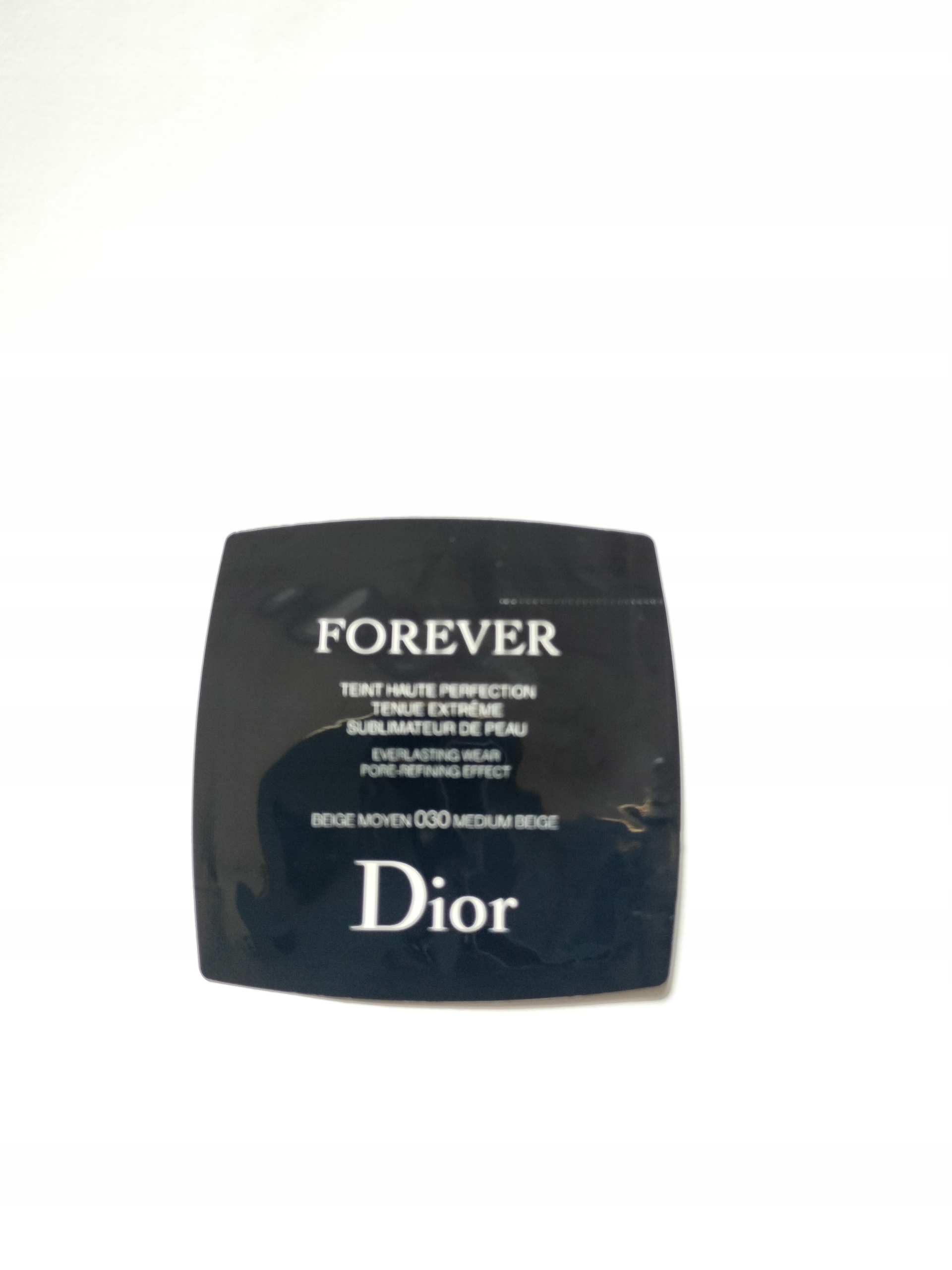 Vzorka Dior Forever Everlasting Makeup 030 Beige
