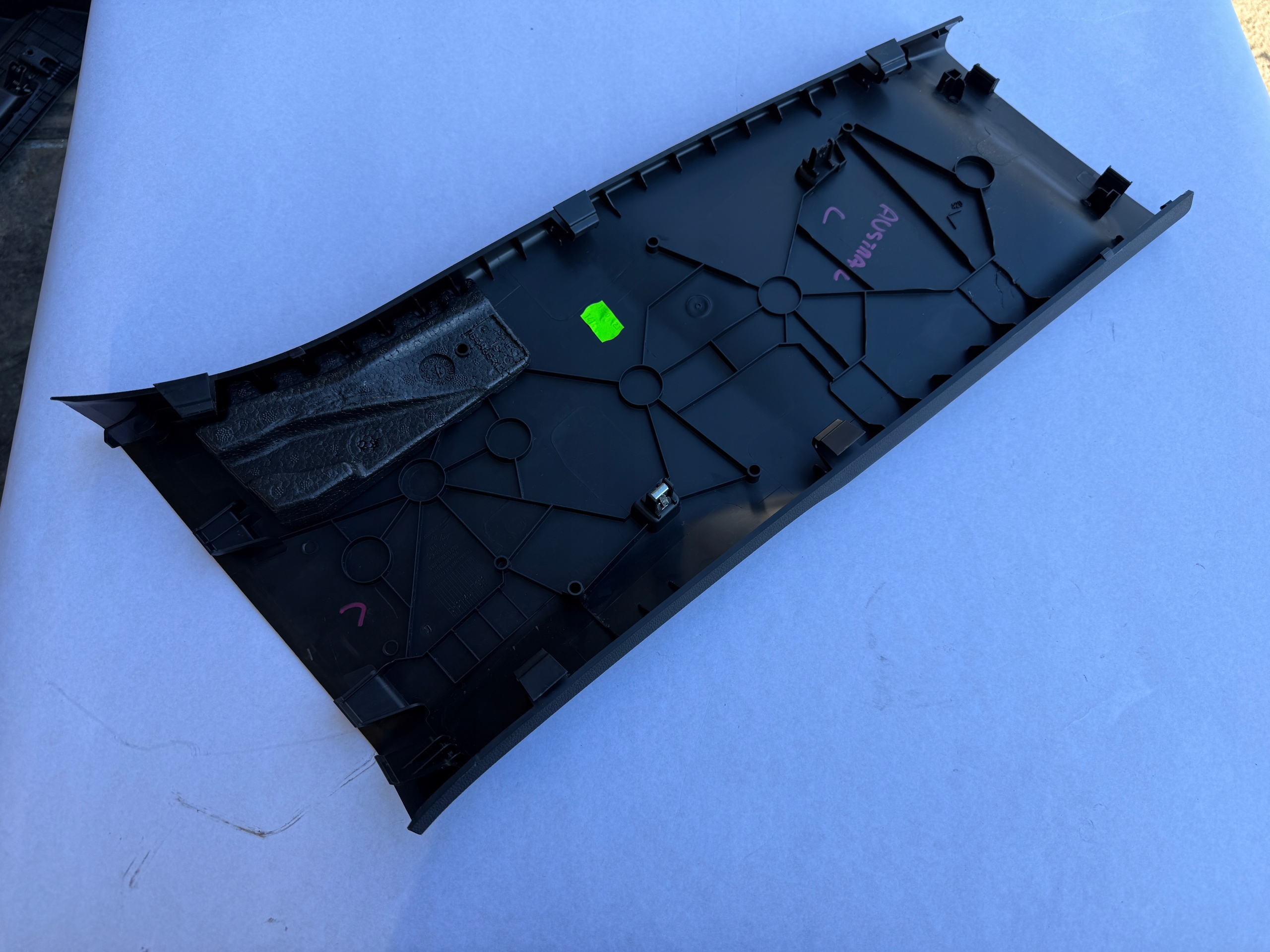 RENAULT AUSTRAL side cover SLUPKA left 769166922R