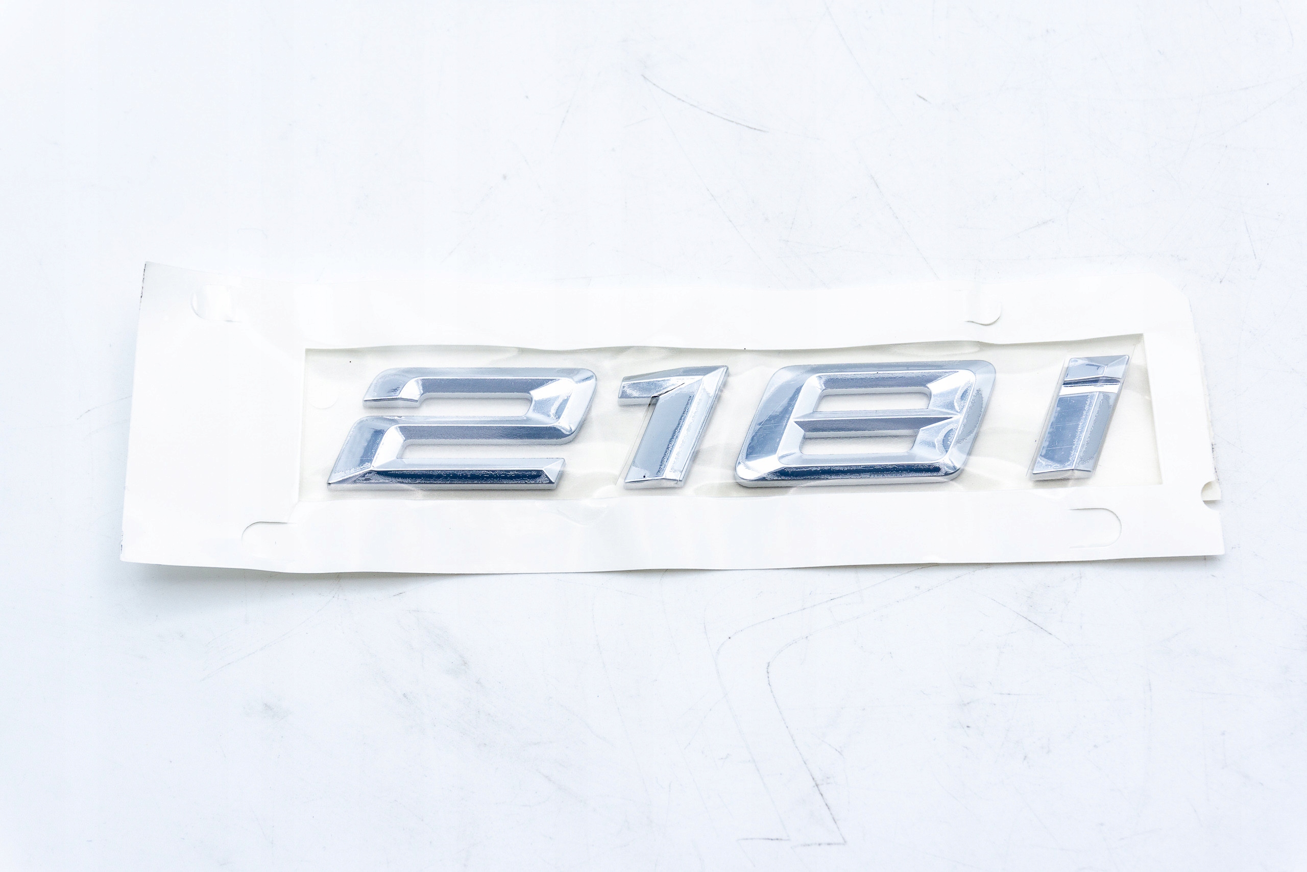 Emblemat napis 218i BMW U06