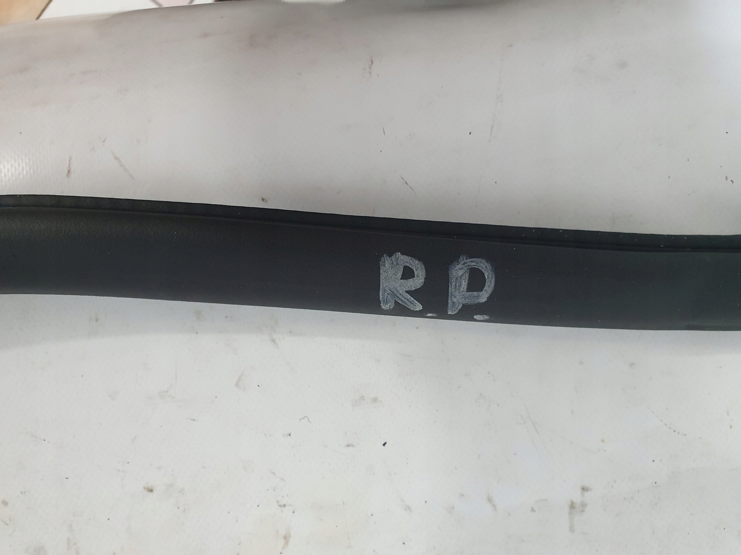 CHRYSLER PACIFICA II 16- gasket door bodywork right front front