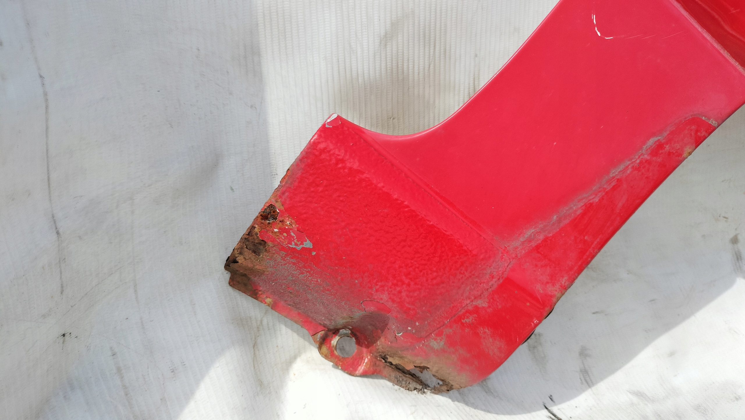 DAIHATSU CUORE VI parafango Destra rosso