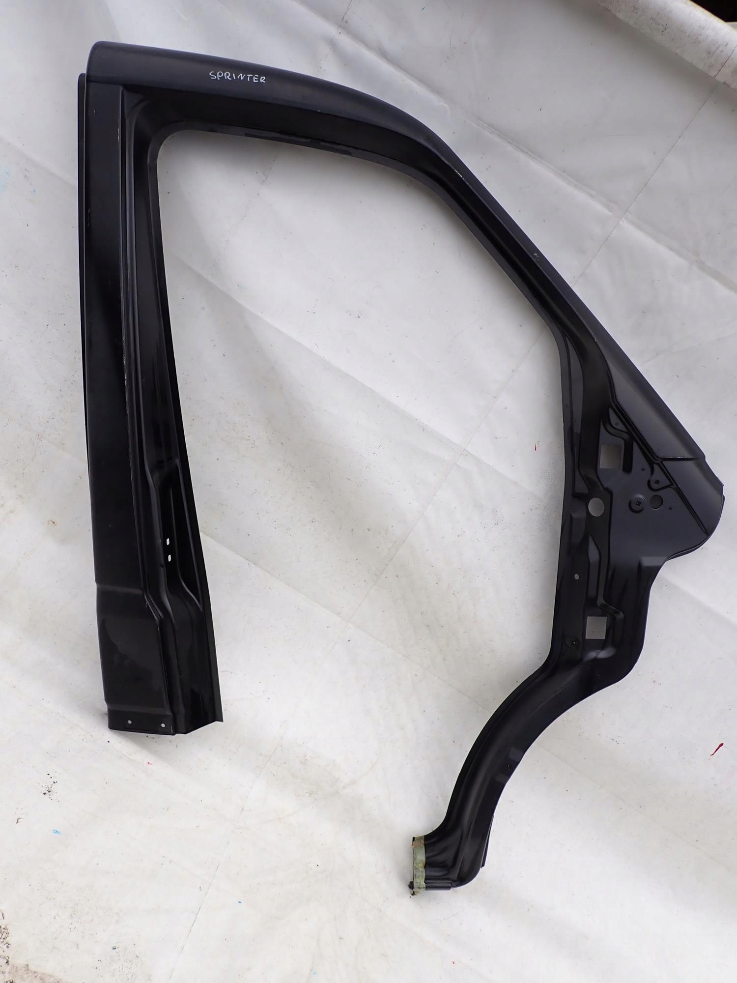 MERCEDES SPRINTER II W906 06-19 RAMA SŁUPEK PRAWY