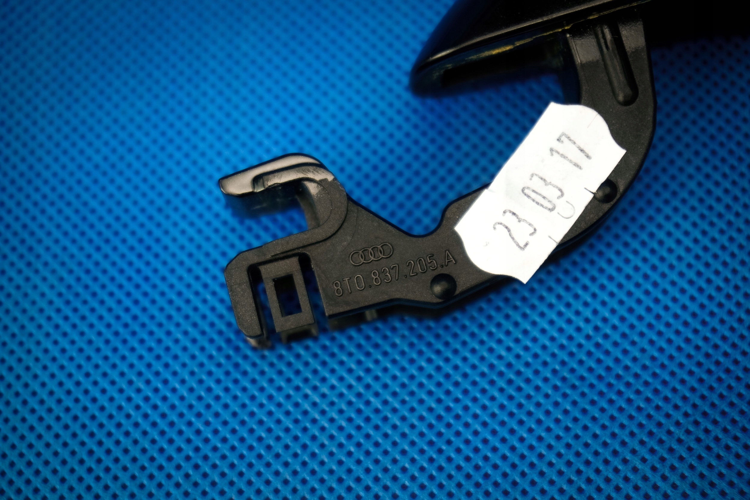 handle exterior Audi A1 A4 8K A5 8T 8T0837205A