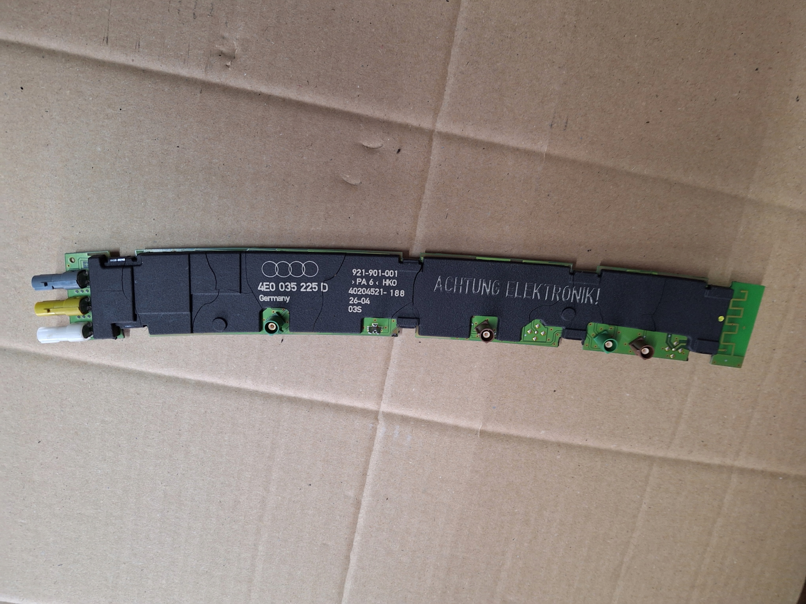 modul verstärker antenne AUDI A8 4E0035225D