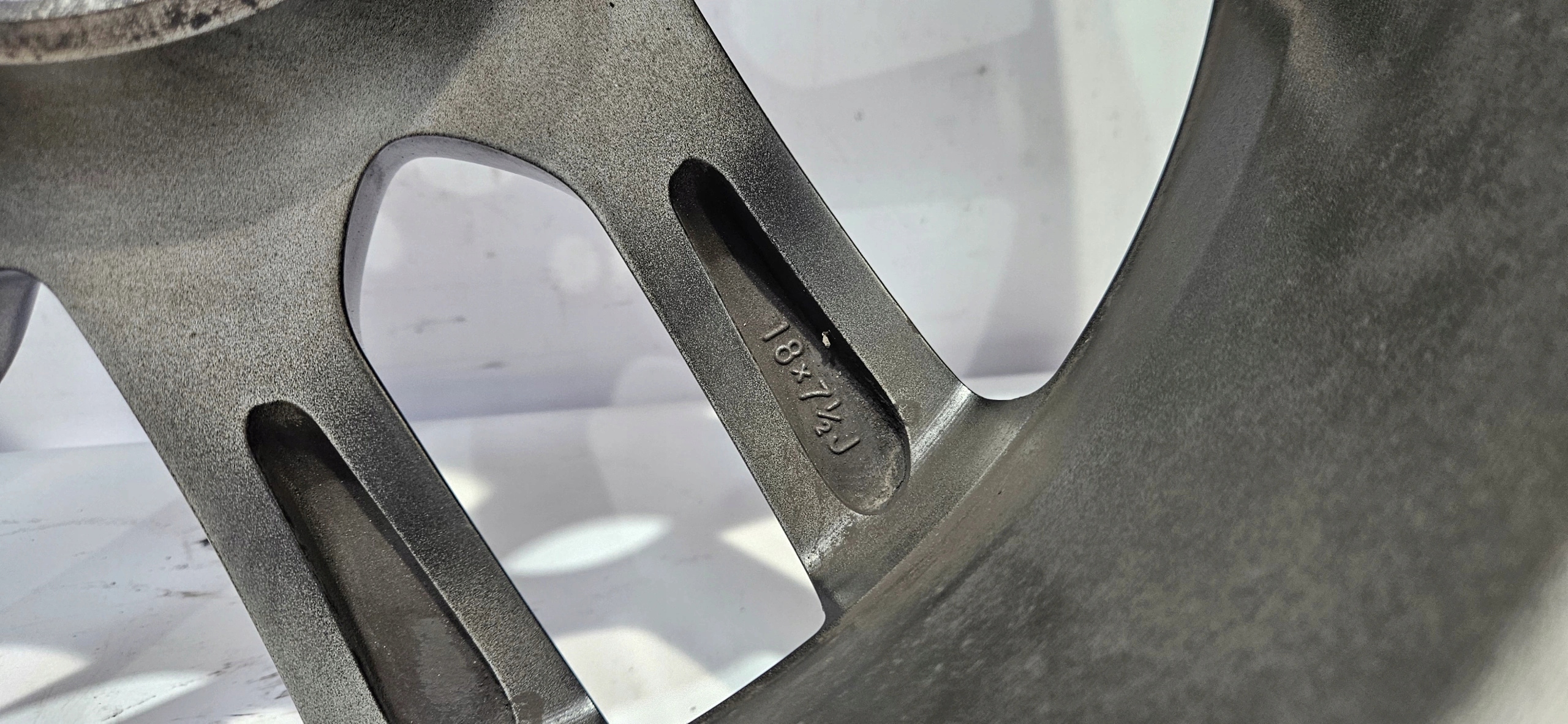 disk hliníkový LEXUS NX ASP originál 18X7.5 ET35 5X114.3