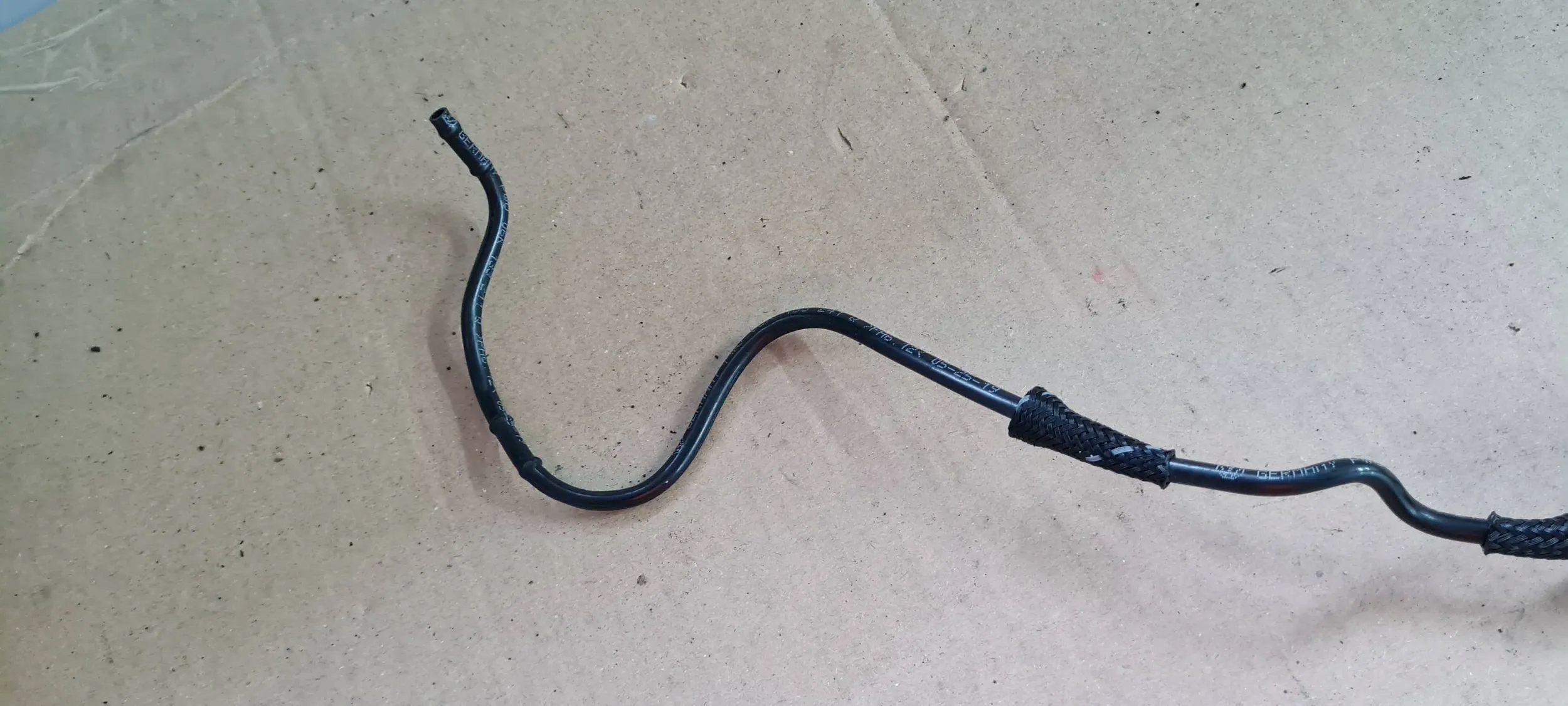 Q3 83A SCHLAUCH SERVO SENSOR BREMSE 5Q0906207A VW AUDI