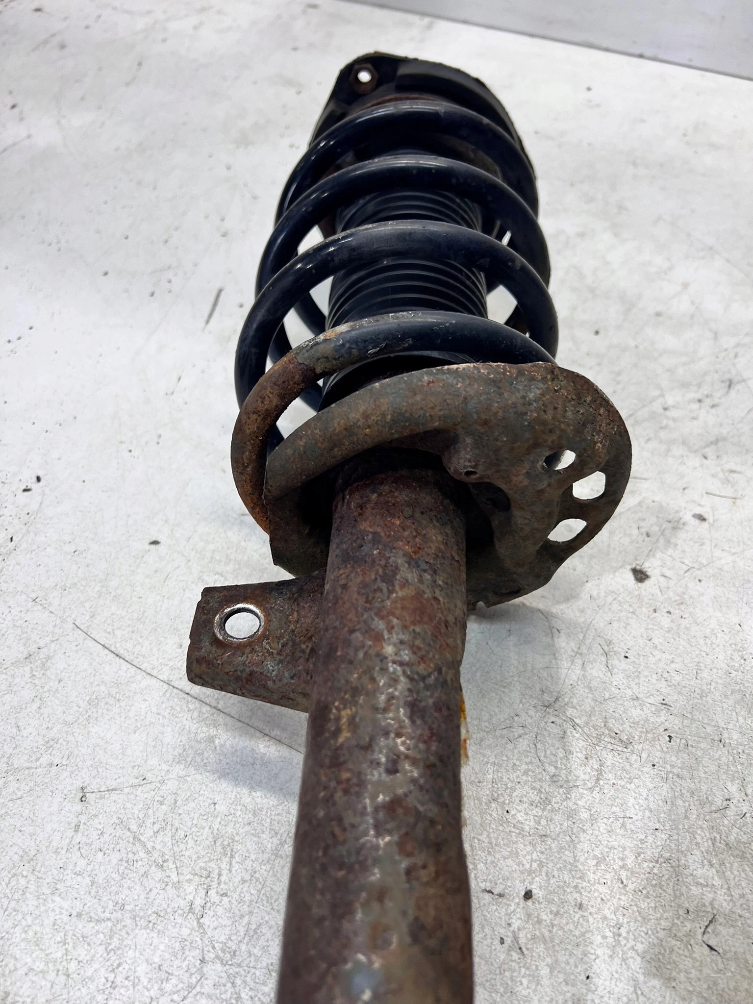 shock absorber front AUDI A3 8P 1K0413031AR