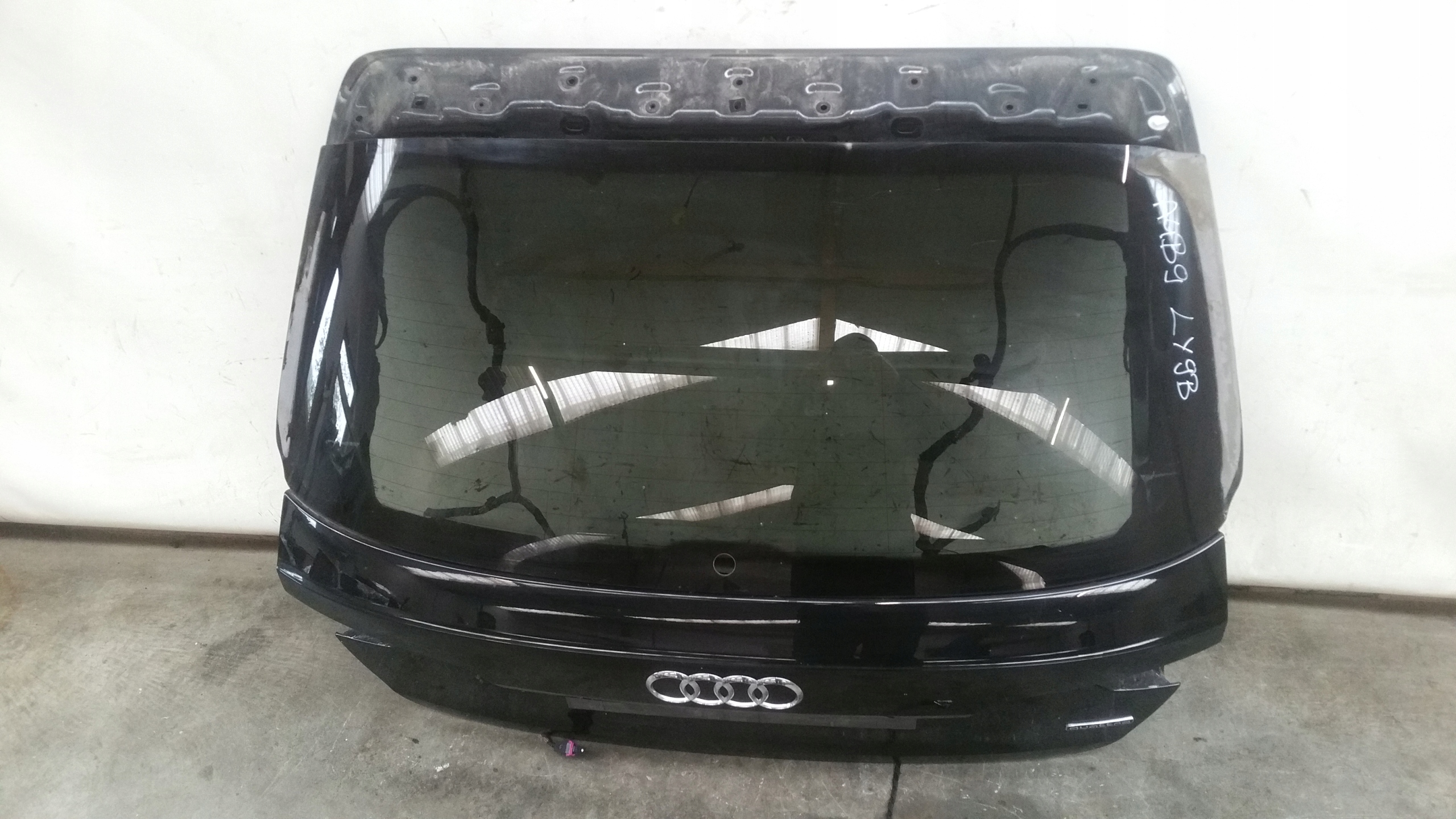 trunk door boot kombi LY95 Audi A4 B9 2015r