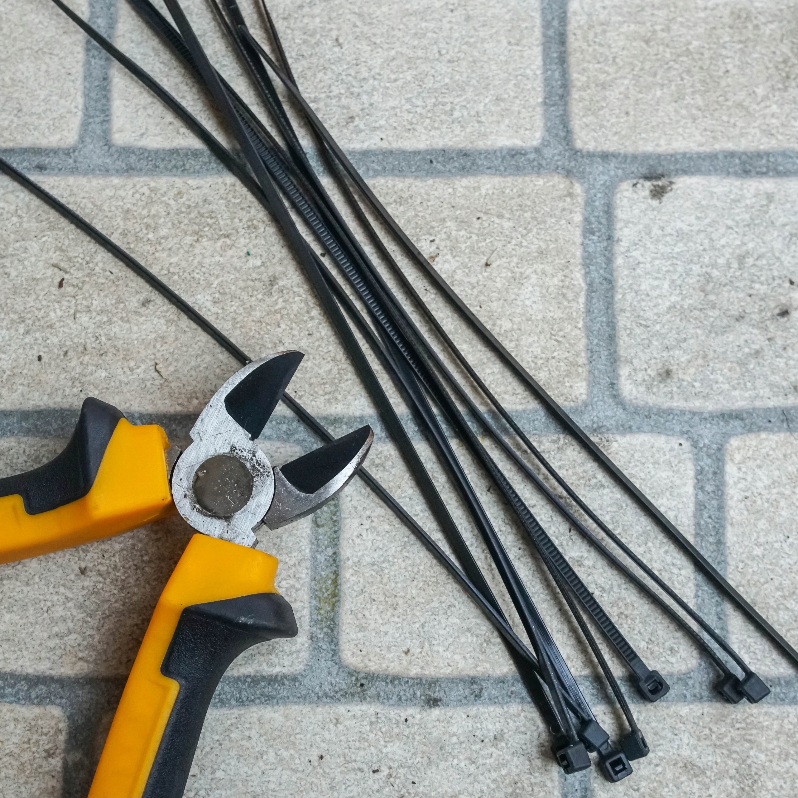 OPASKI ZACISKOWE TRYTKI CZARNE 100 SZT 3,6X200mm EAN (GTIN) 5904183605326