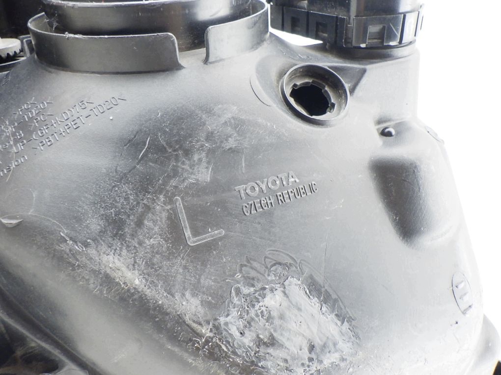 TOYOTA YARIS 3 III 11- EU light front left