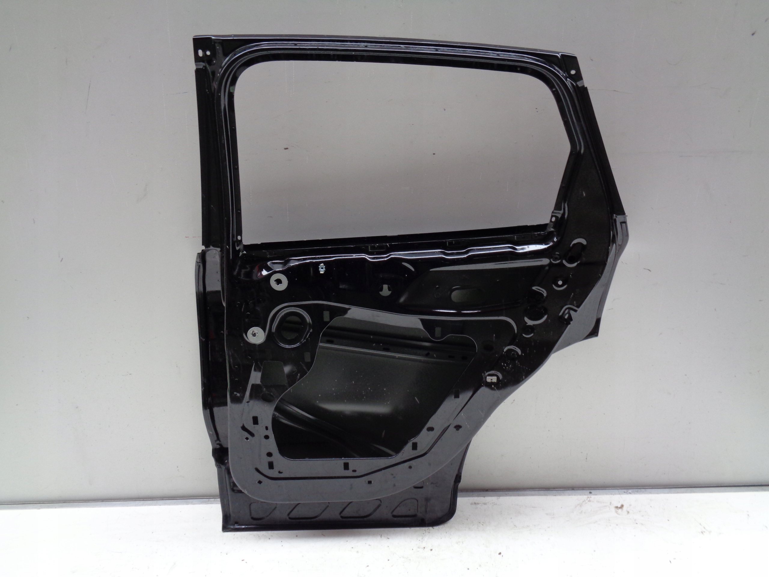 door right rear. FORD KUGA MK3 19- NR 39602