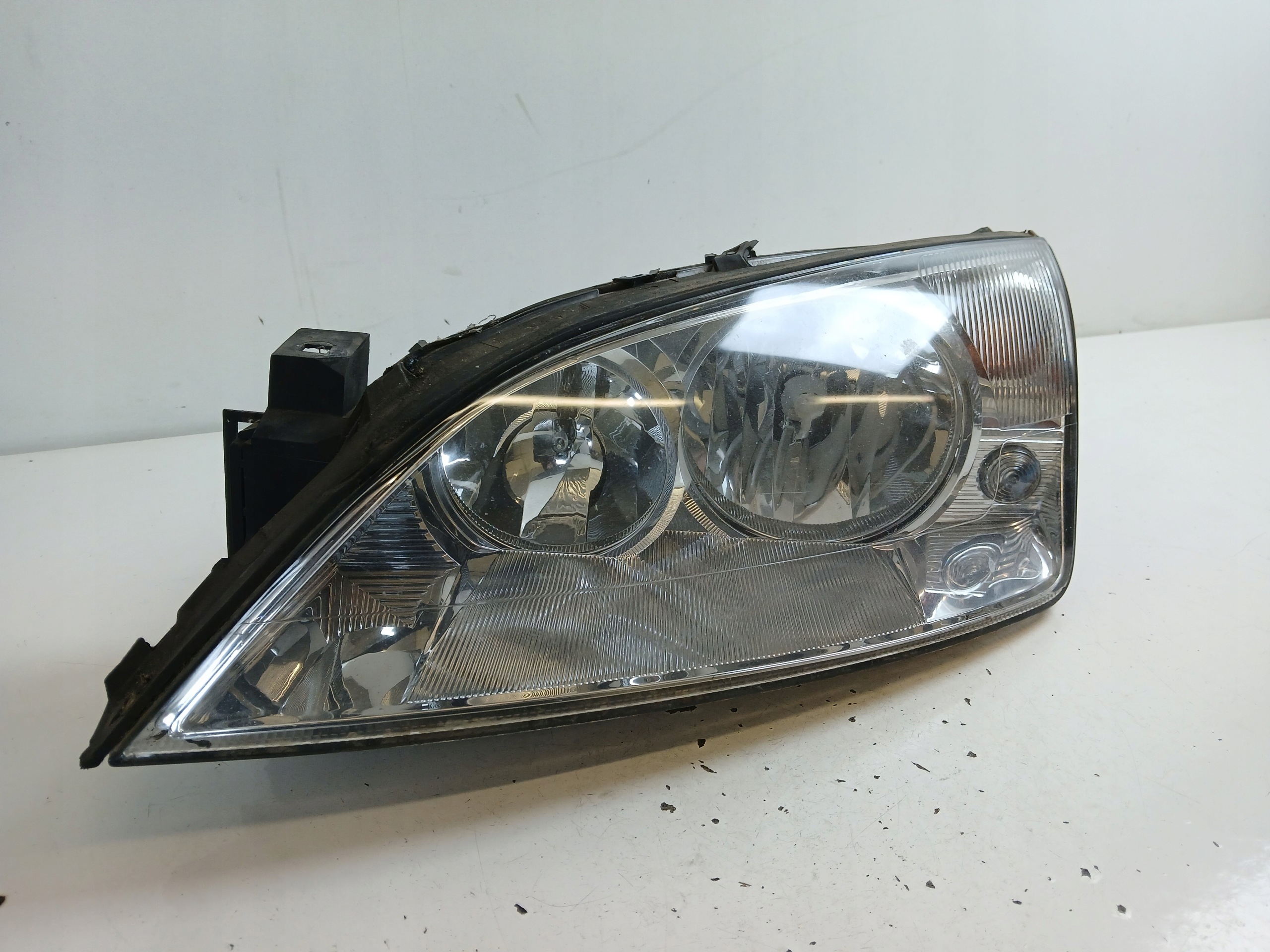 FORD MONDEO MK3 light left front LADNA nice