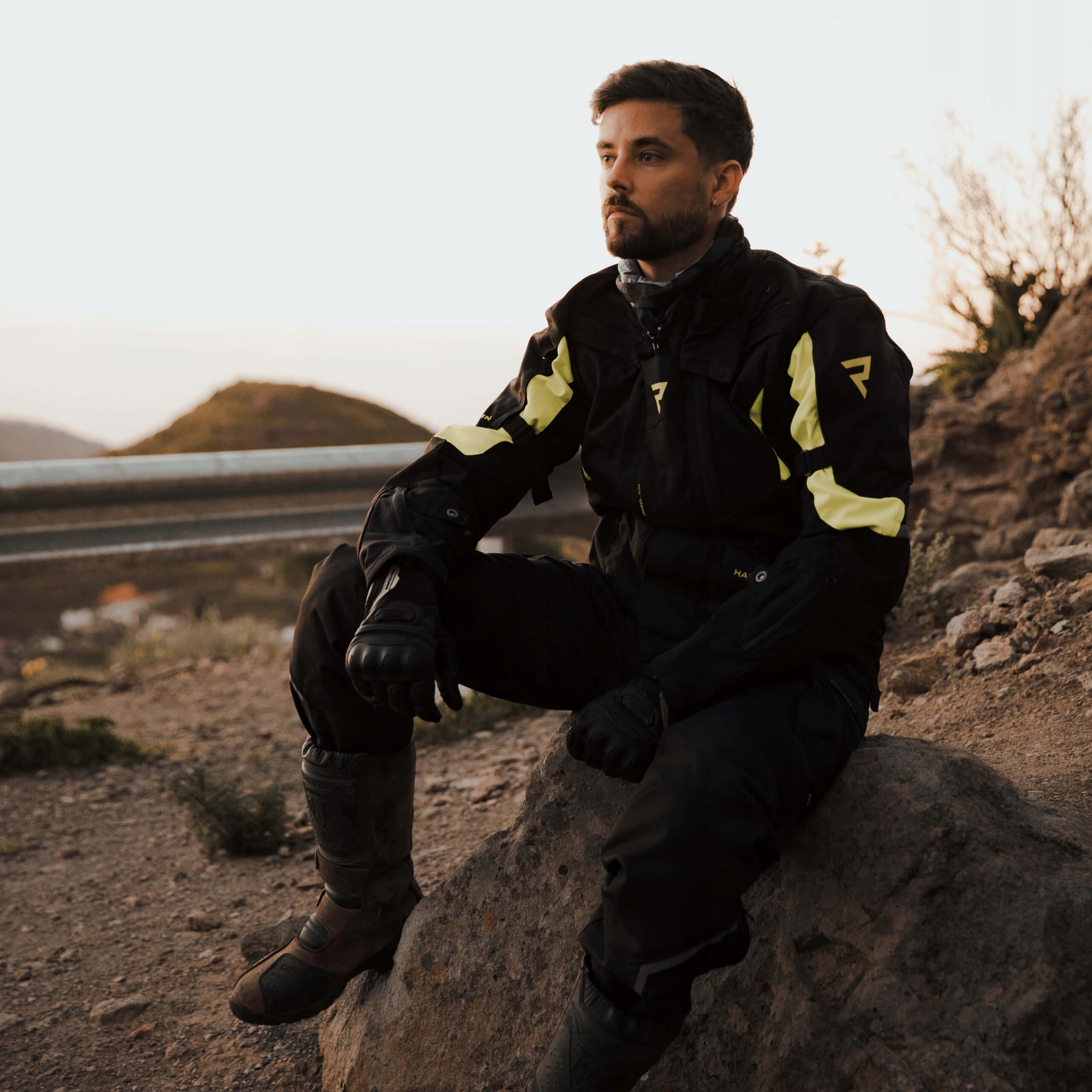 KURTKA MOTOCYKLOWA MĘSKA PRZECIWDESZCZOWA REBEL Model HARDY-II-TJ