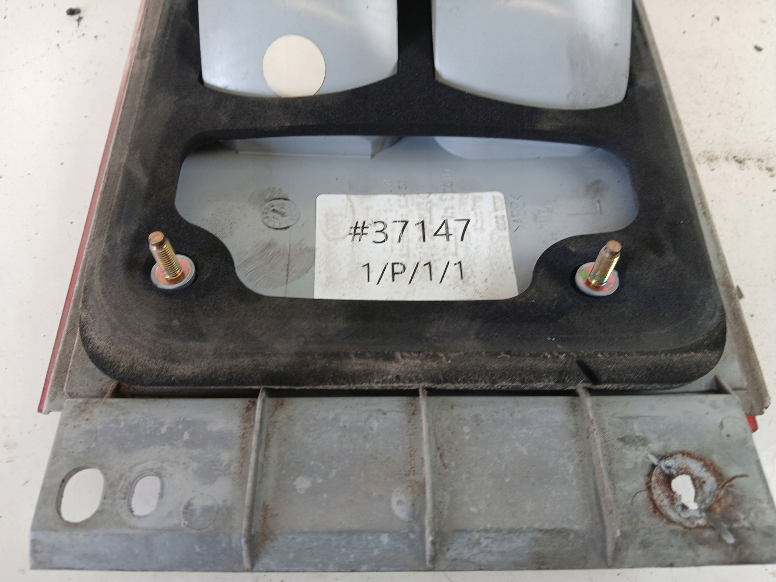VW SHARAN and LIFT light left rear part trunk door cap