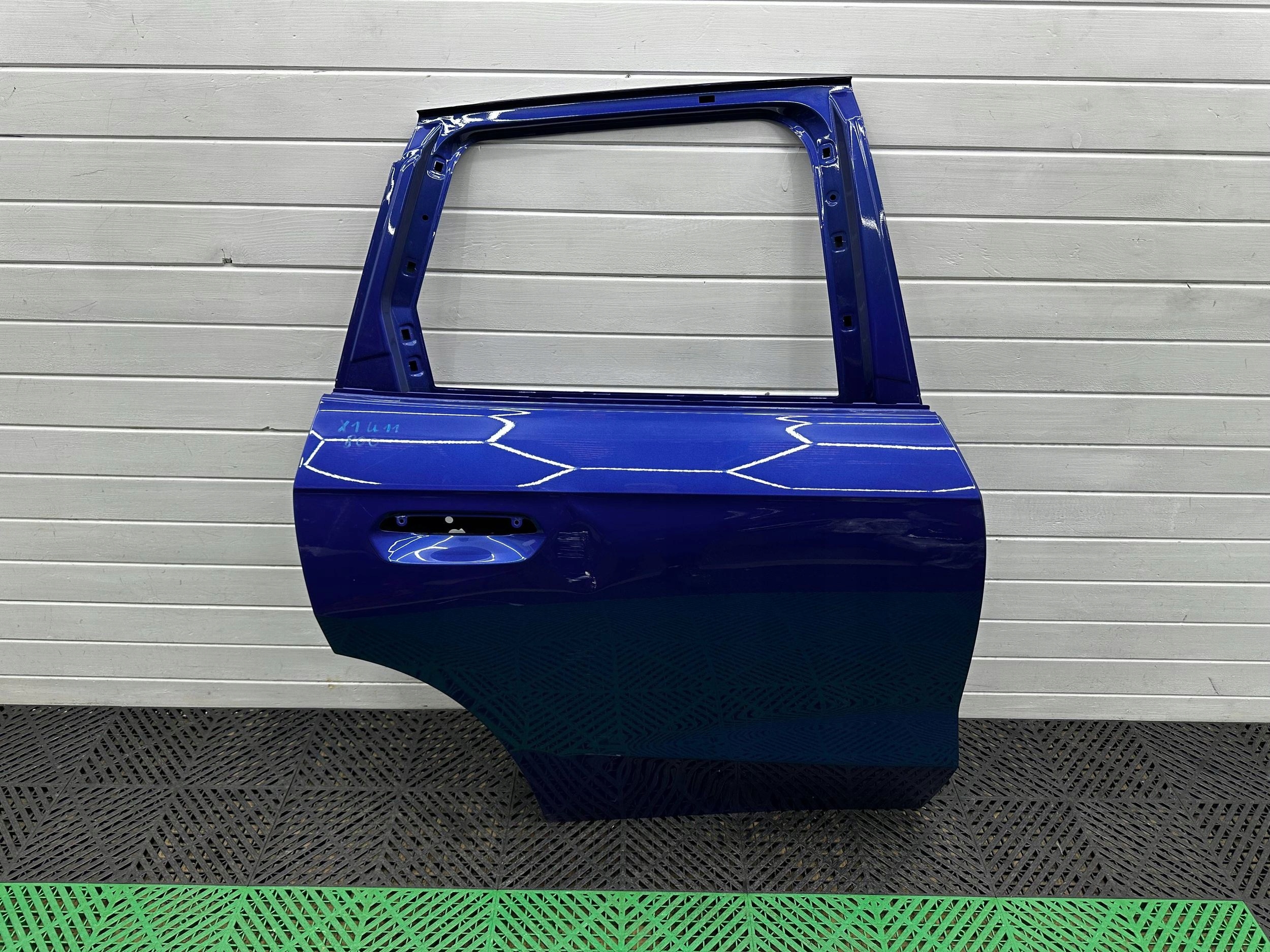 door rear. rear part side right BMW X1 U11 5A38656