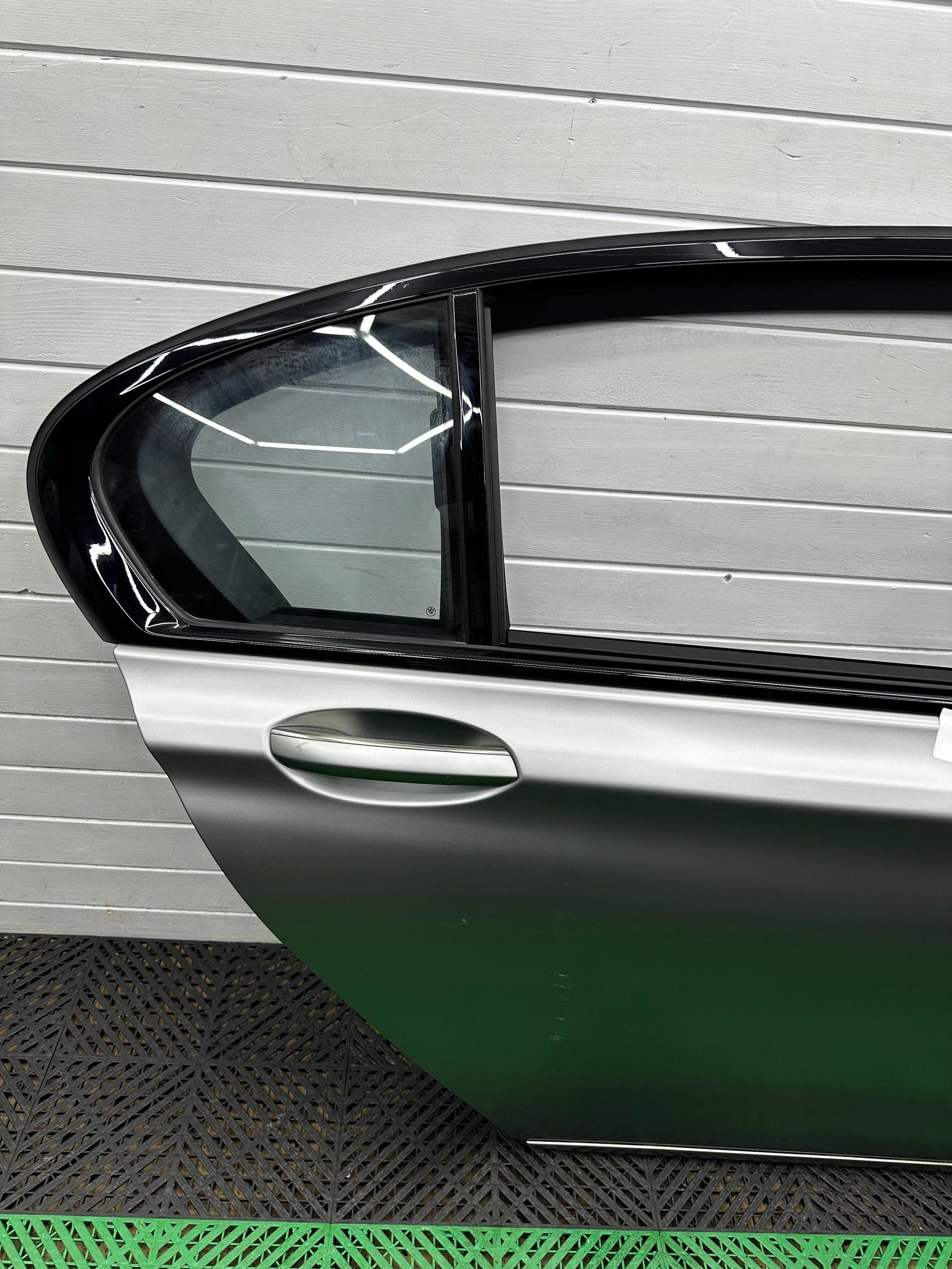 door rear. rear part side right BMW 7 G12
