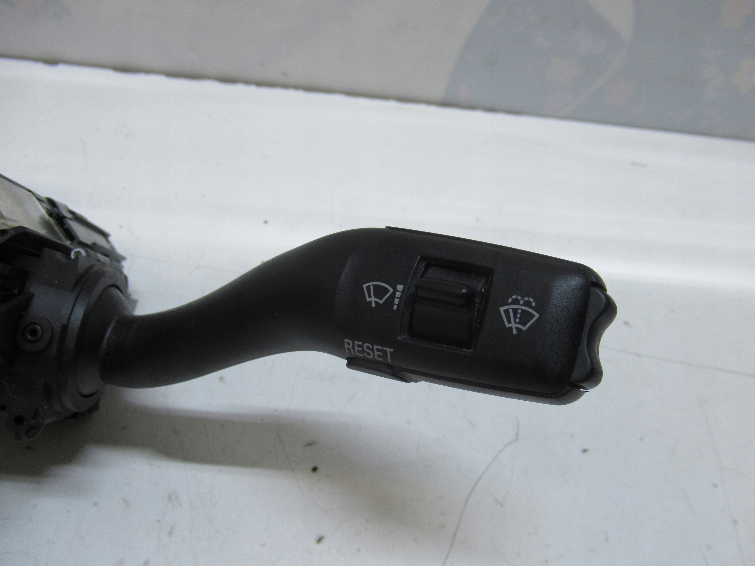 AUDI A6 C6 07R rucice volana 4F0953549A