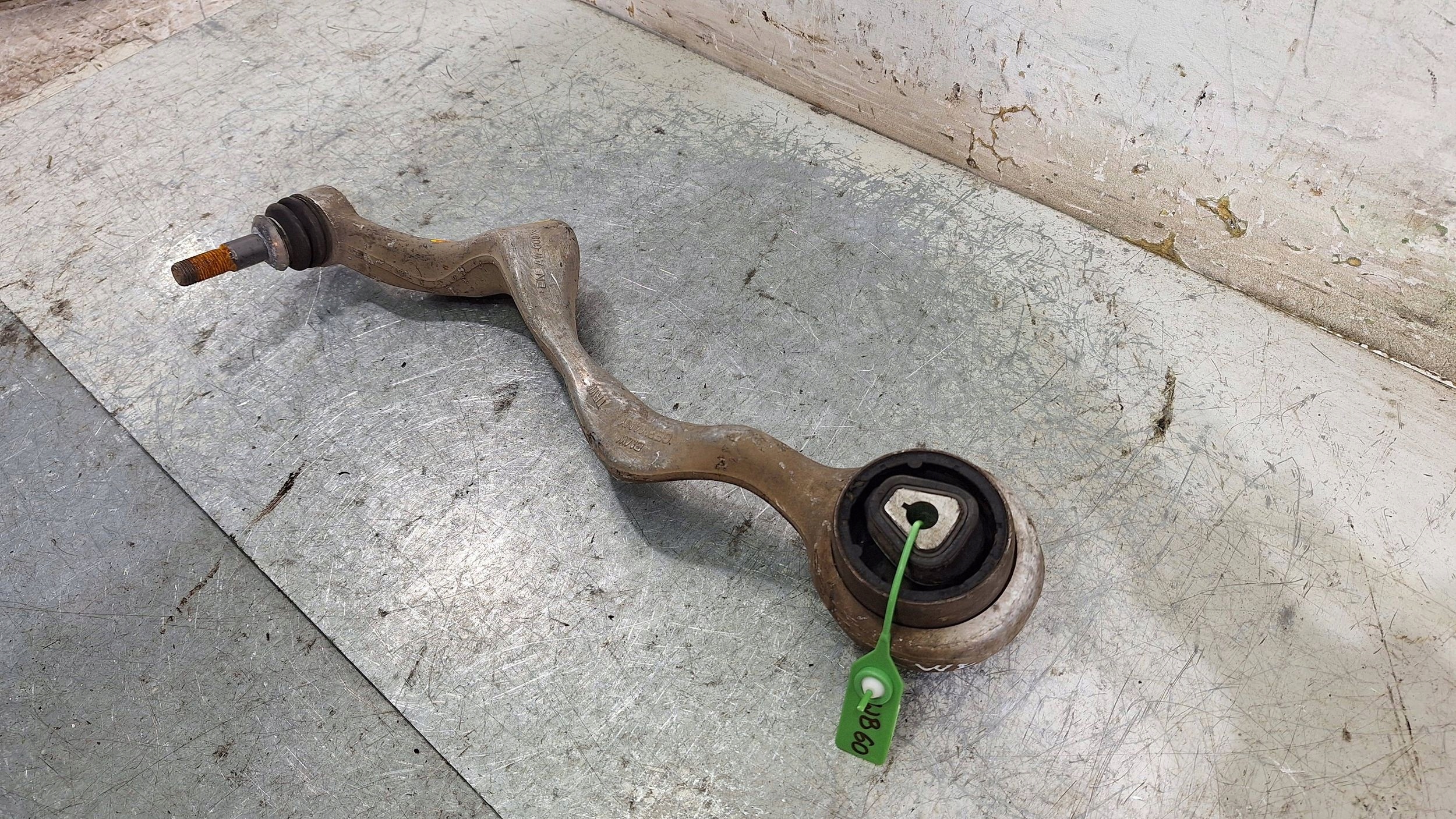 rameno pravý předek 6765305 BMW E81 E87 E90 E91
