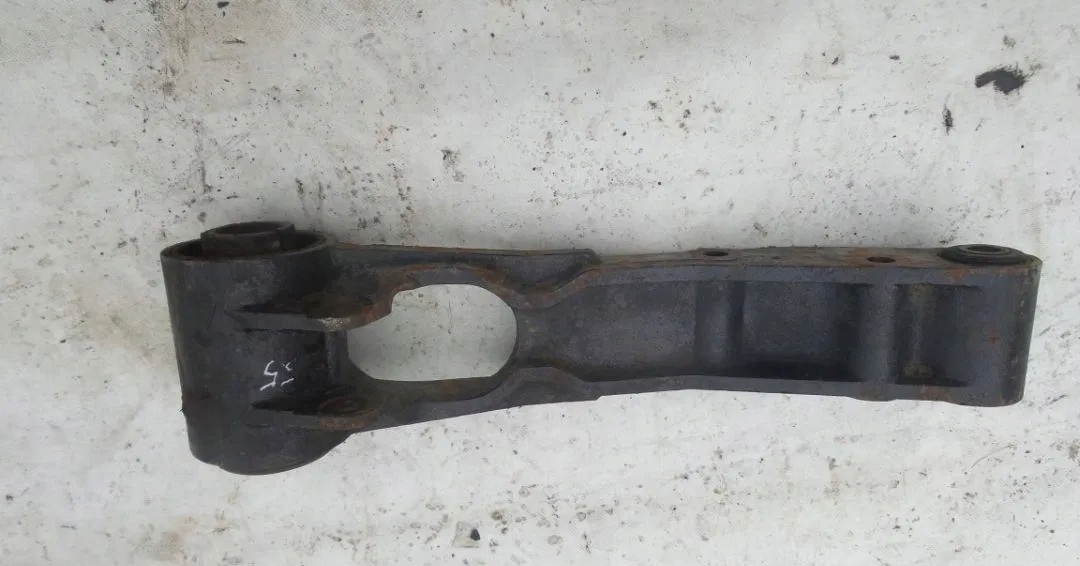 САМОСКИД КРІПЛЕННЯ ЛАПА КАБІНИ DAF 45 55 LF