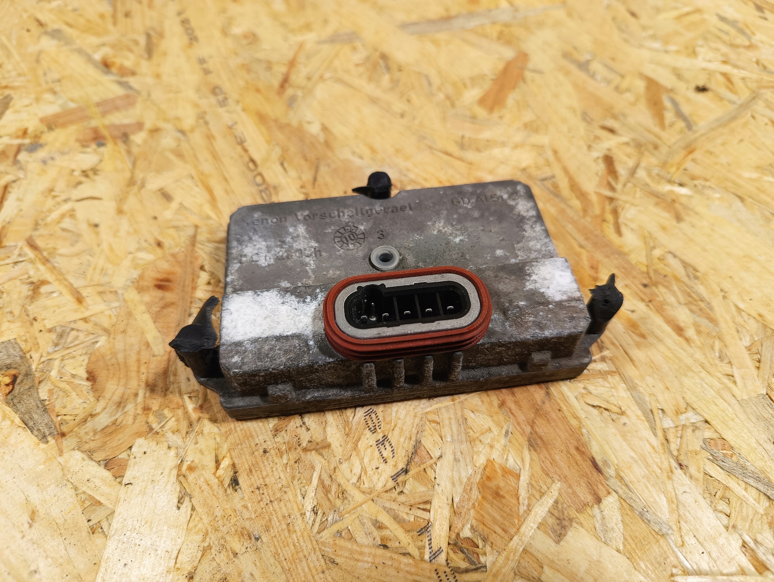 control unit lights NISSAN 5DV008765