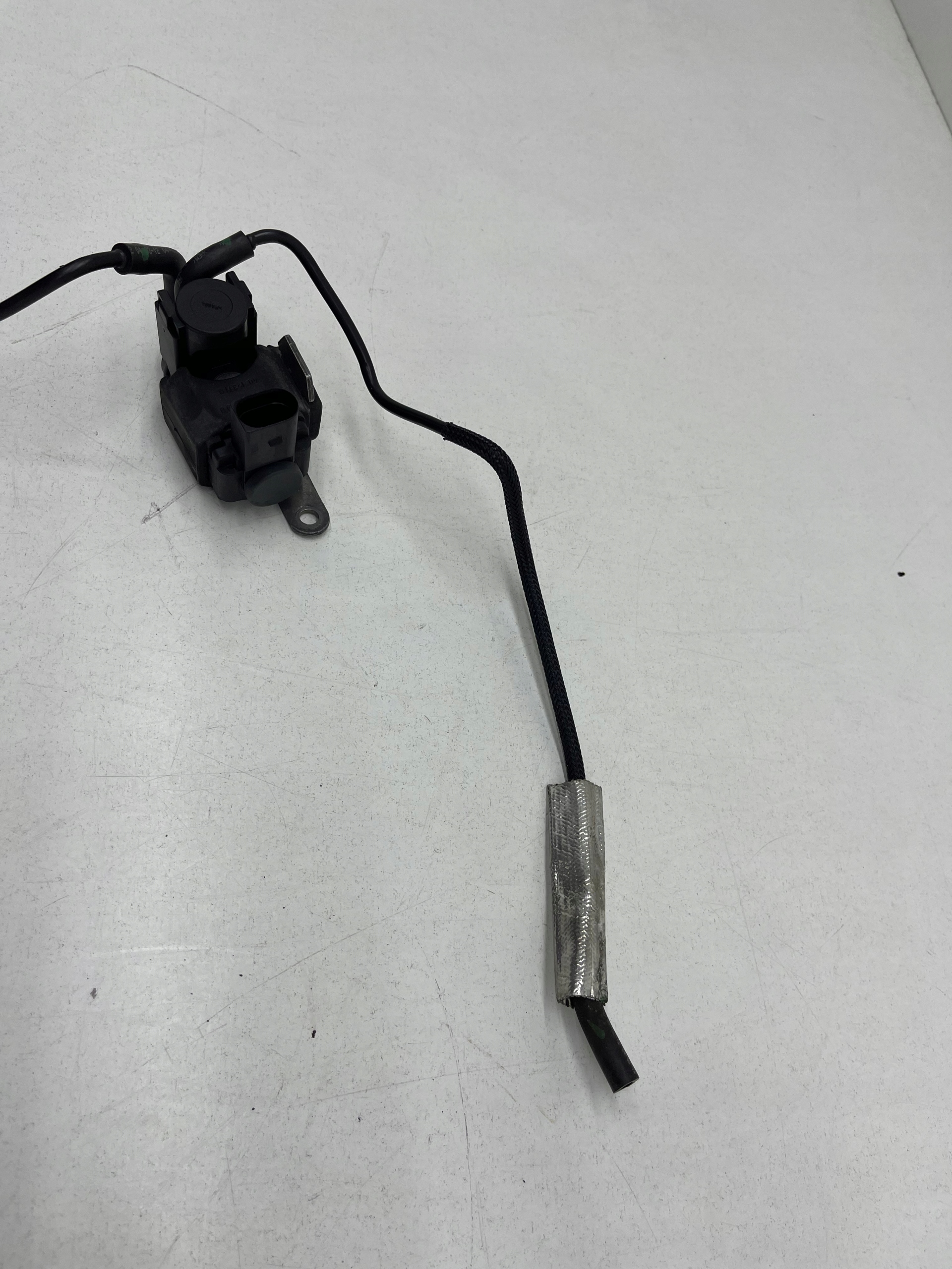 AUDI A6 C7 3.0 TDI Sensor Sensor + Schlauch Schläuche Unterdruck