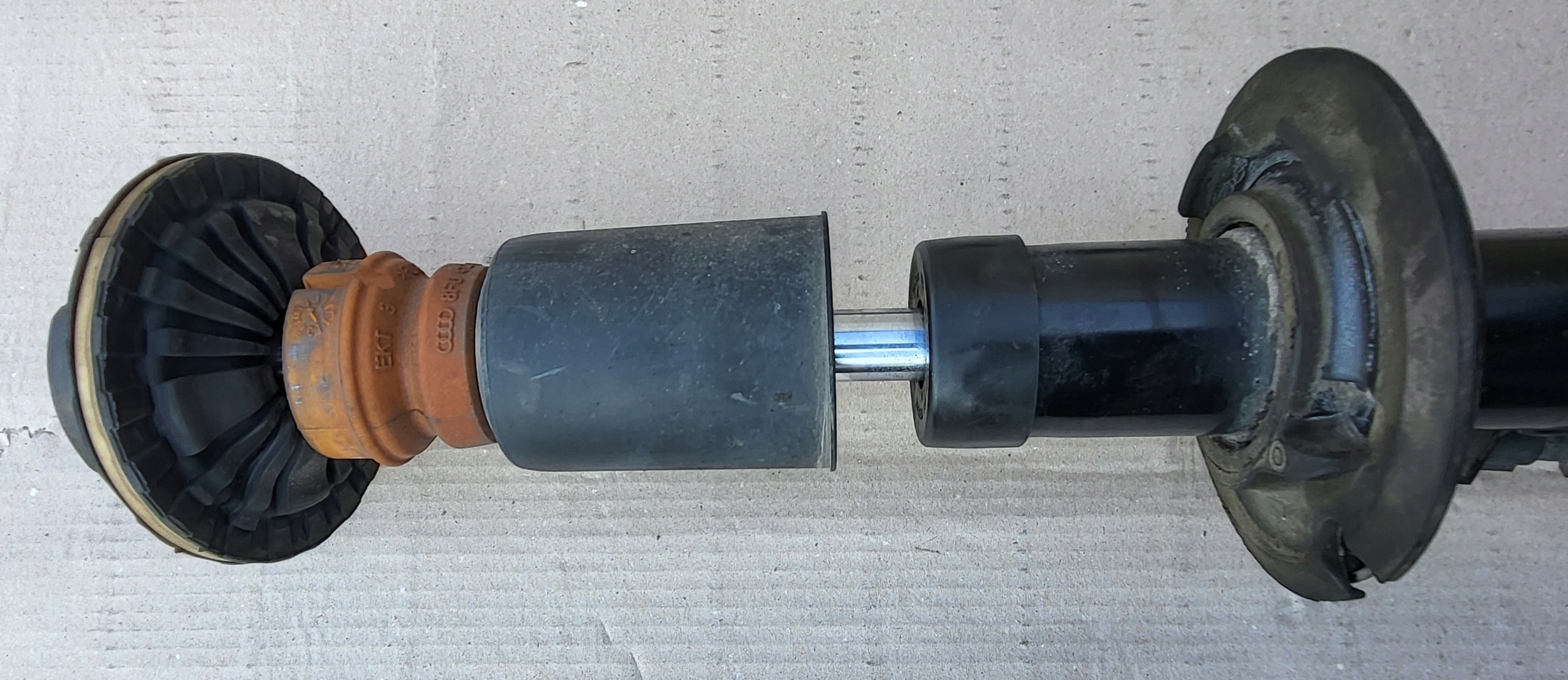 shock absorber AKTYWNY front left AUDI A4 B8 8K A5 8T 8F 8F0413029 OE