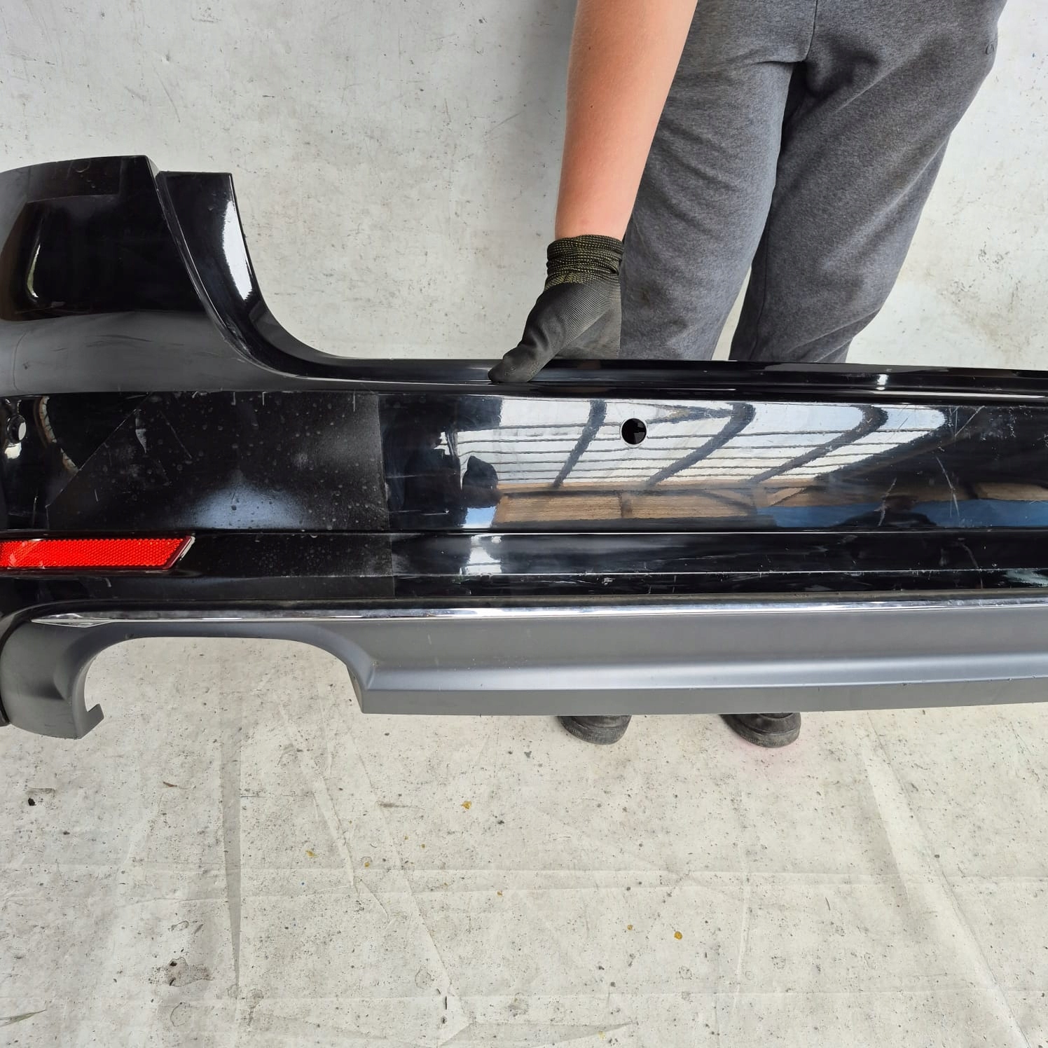 AUDI A4 B9 8W KOMBI 15-19 bumper rear part rear PDC