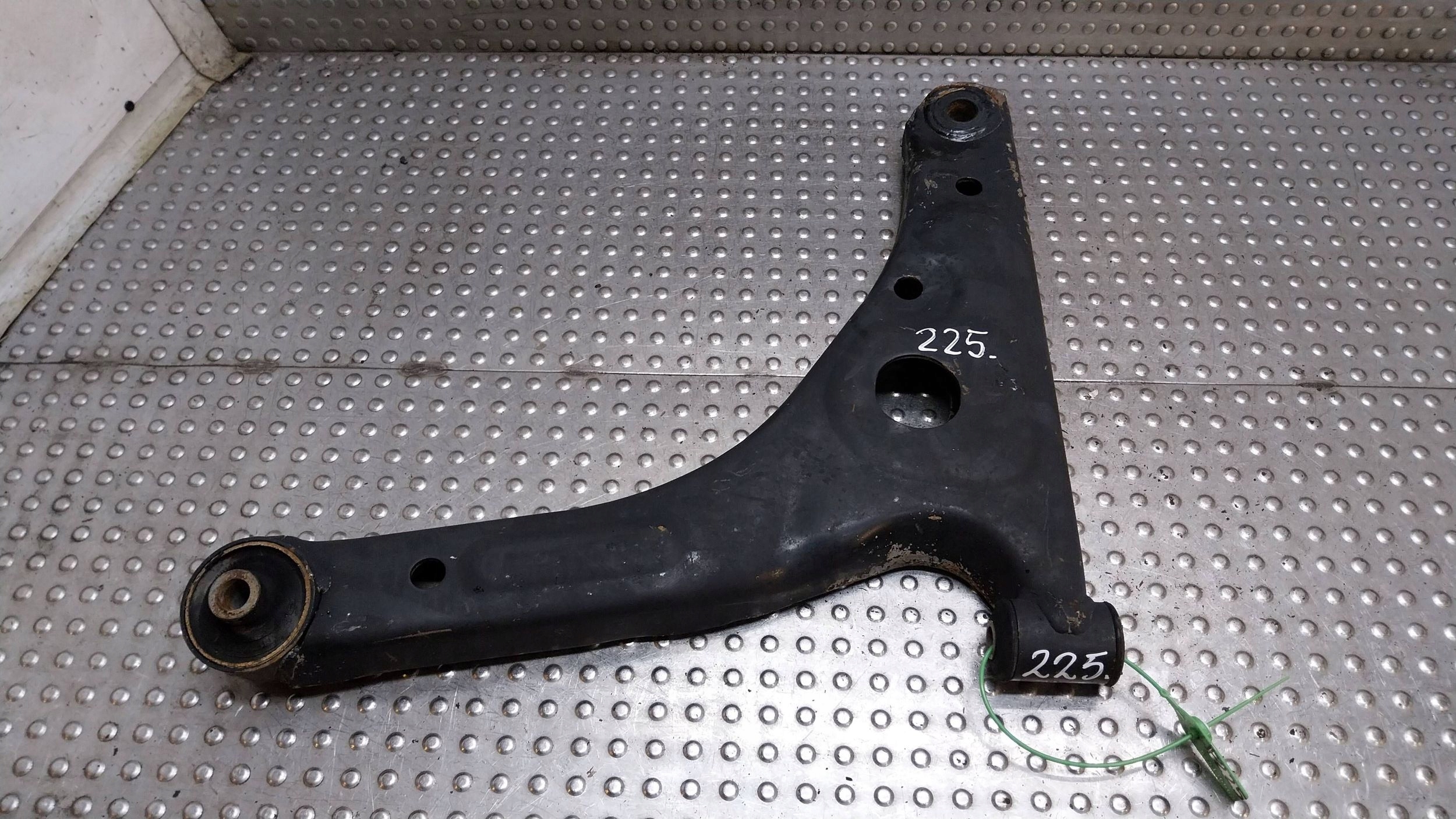 arm left front YC15-3A053-AM FORD TRANSIT MK7