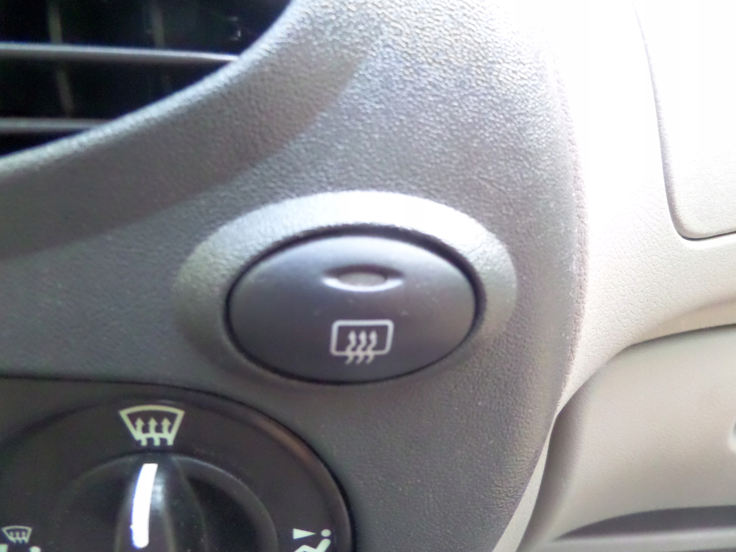 switch of the heating windows LADA KALINA and 06-18