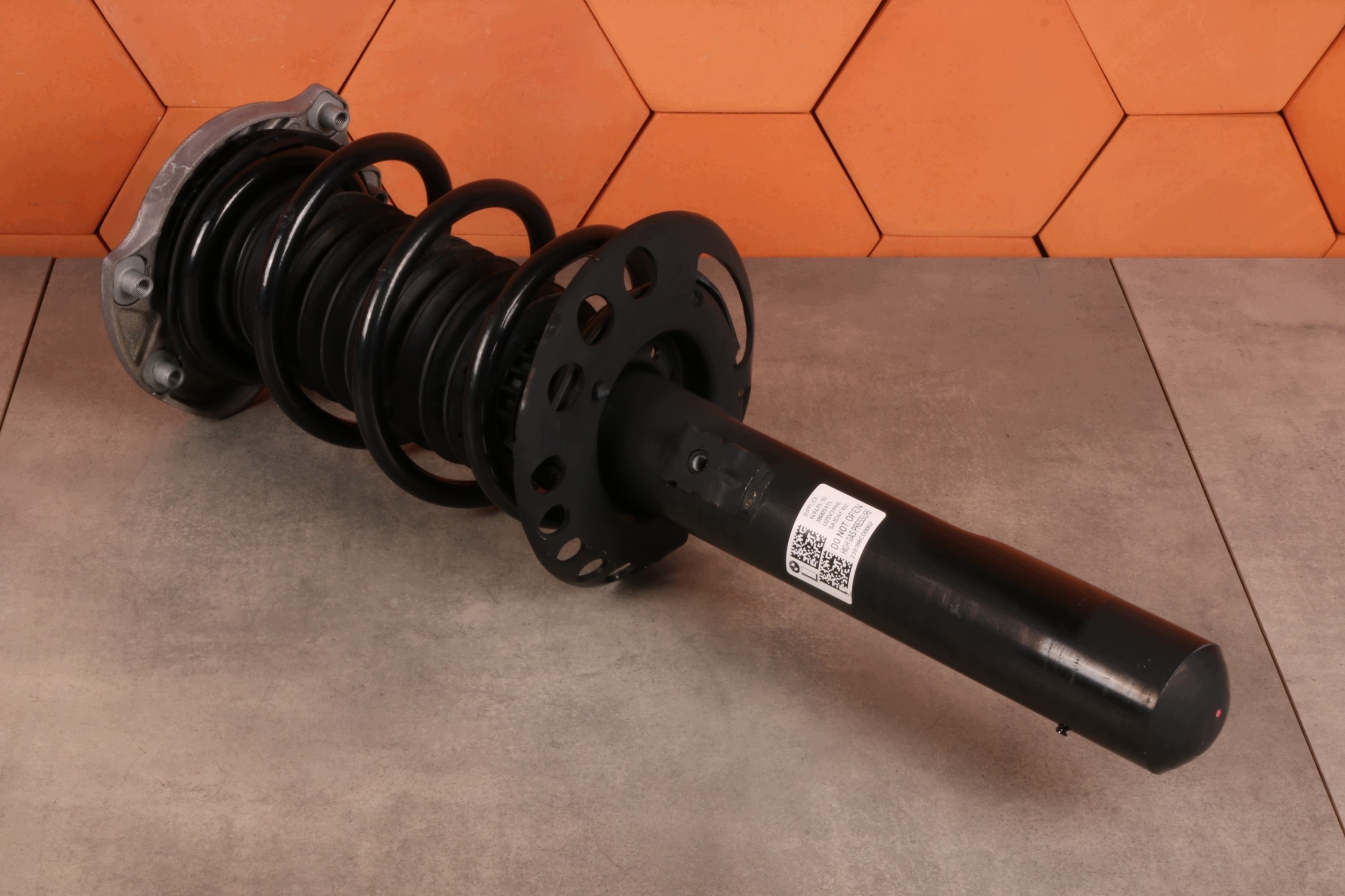 MINI U25 B38L B38N B47L shock absorber left front front 5A1D4F1 200 km !!!