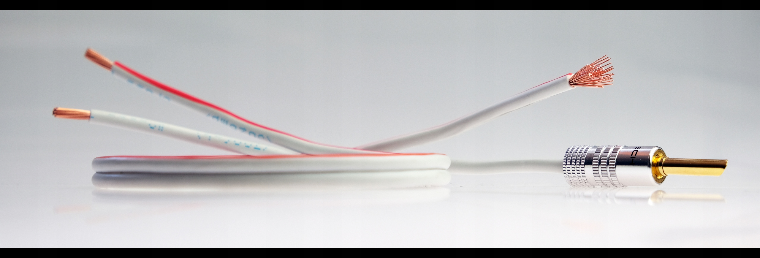 Przewód kabel głośnikowy CZYSTA MIEDŹ OFC 2x1,5 mm Liczba żył 2