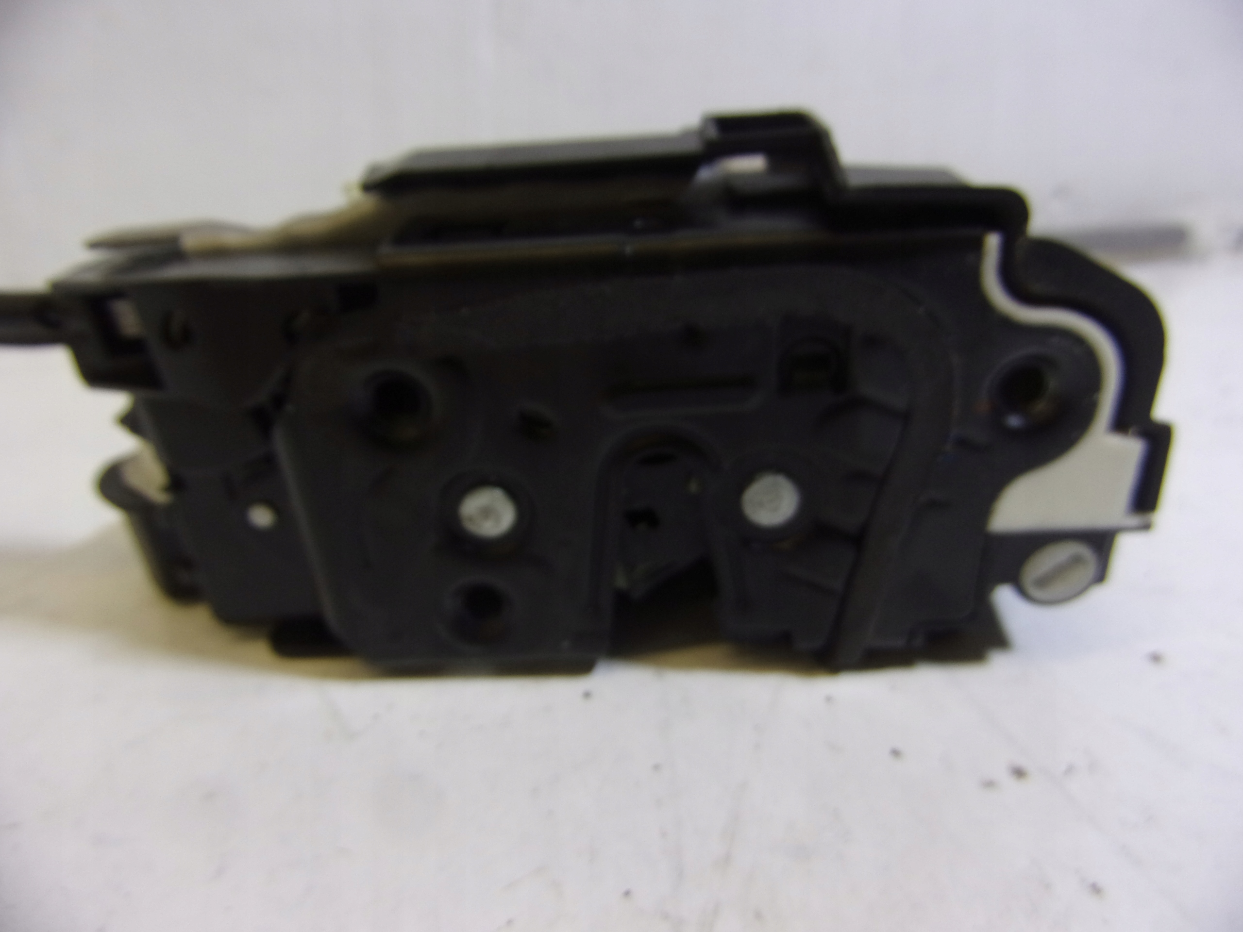 lock door left rear part rear SKODA RAPID 5E0839015A