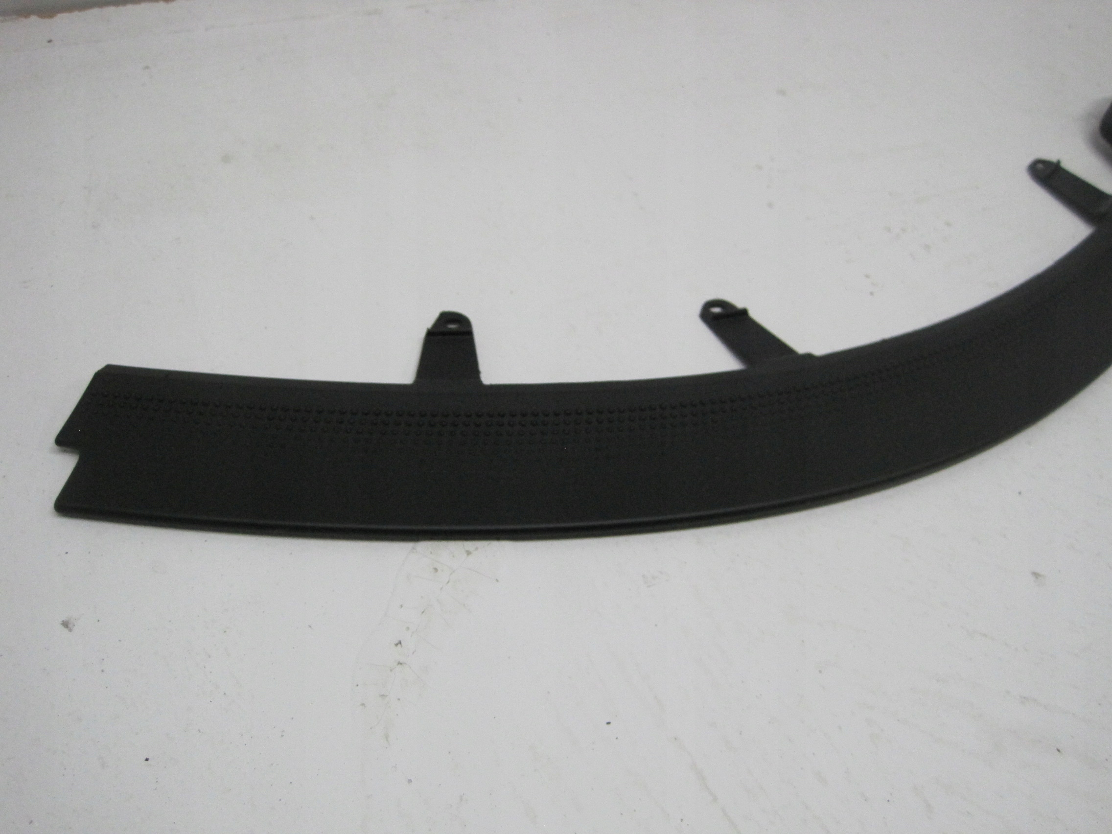 cap moulding bonnet LOGO PORSCHE CARRERA 992807823B