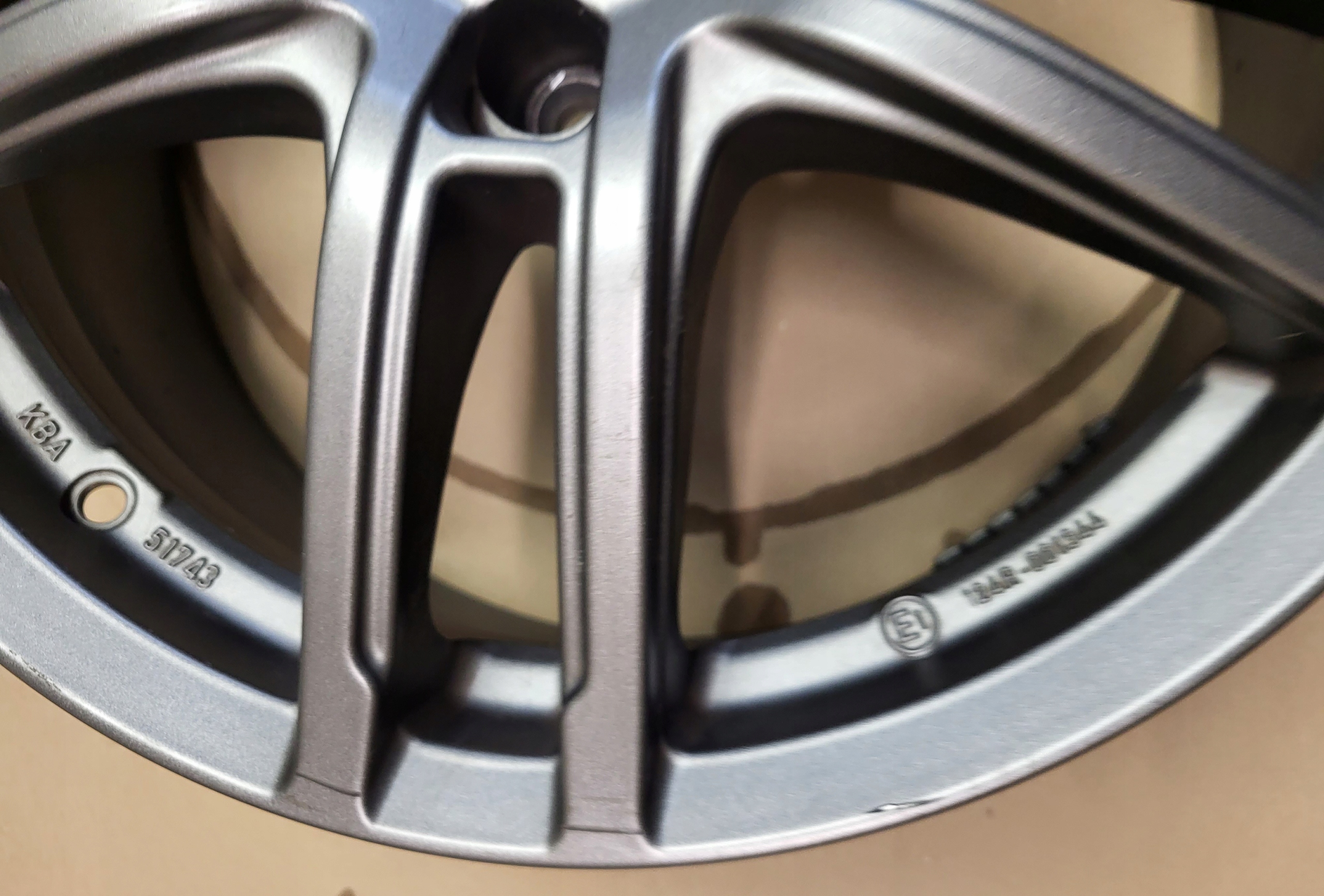 ALU disk 17 ET38 5X105 DEZENT OPEL MOKKA