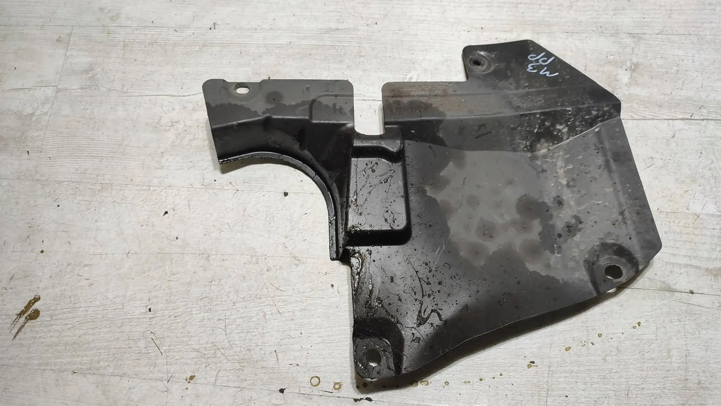 Mazda 3 III BM 17r motor cover right front
